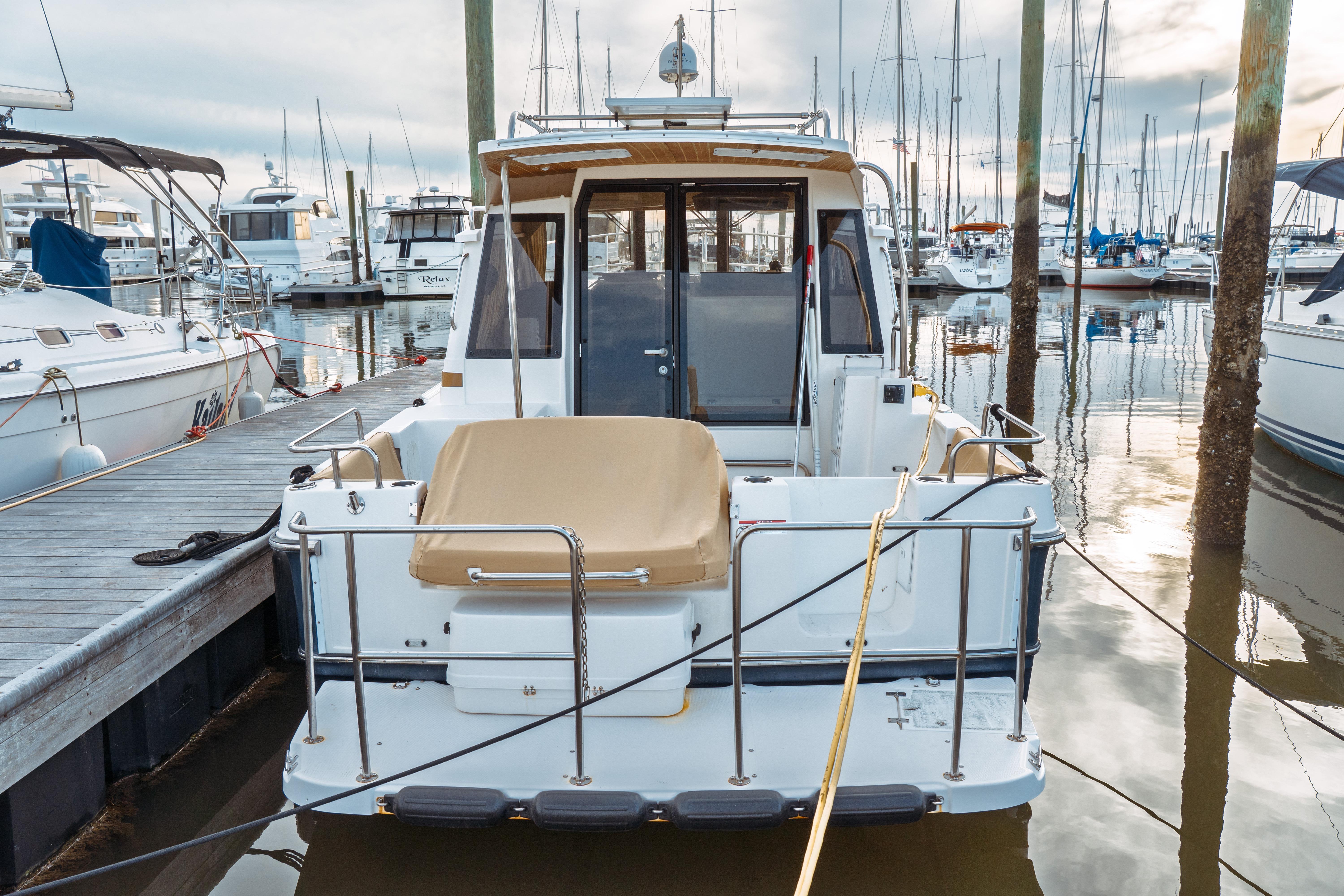 2022 Ranger Tugs R-29 S Trawlers