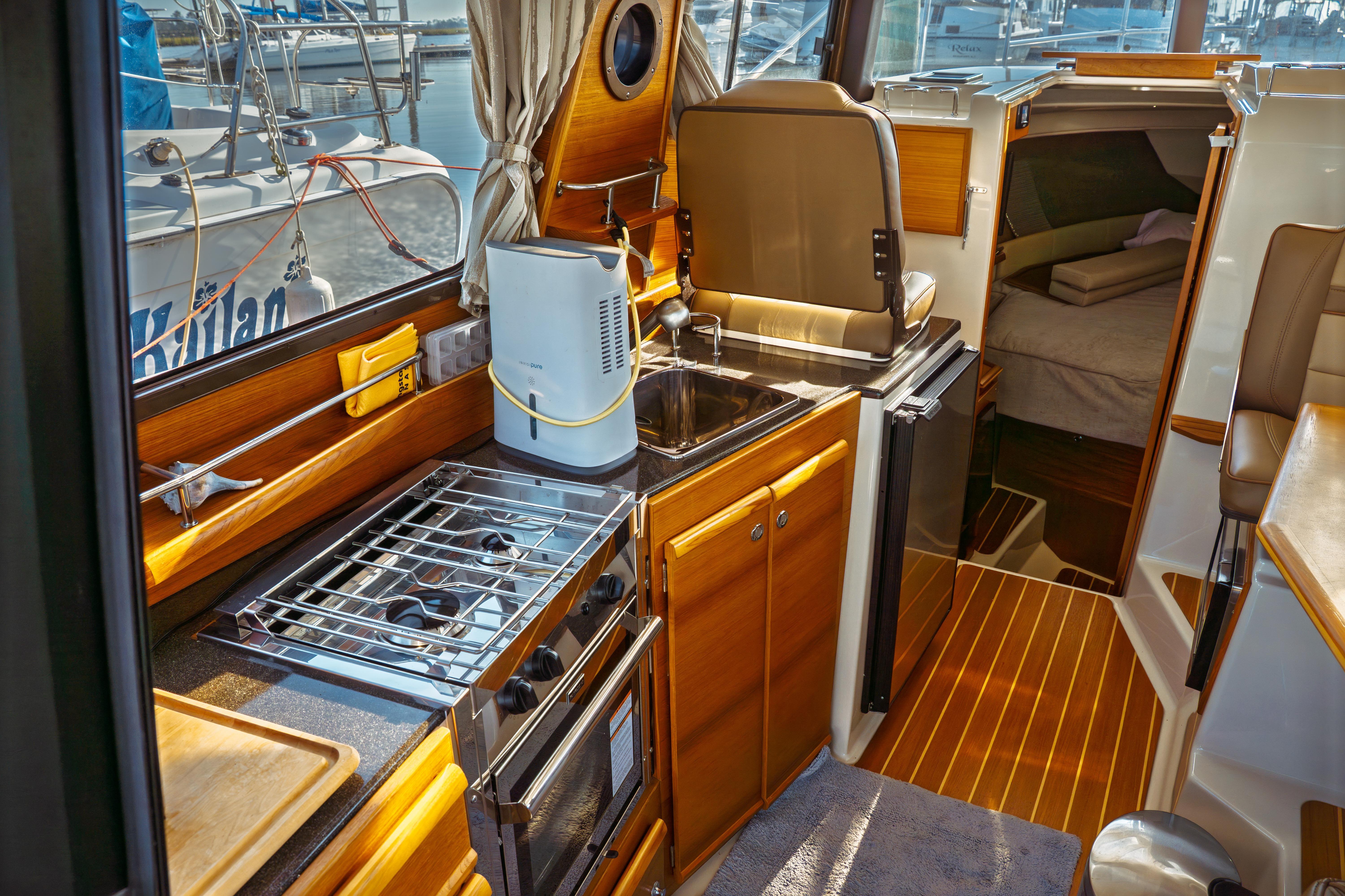 2022 Ranger Tugs R-29 S Trawlers