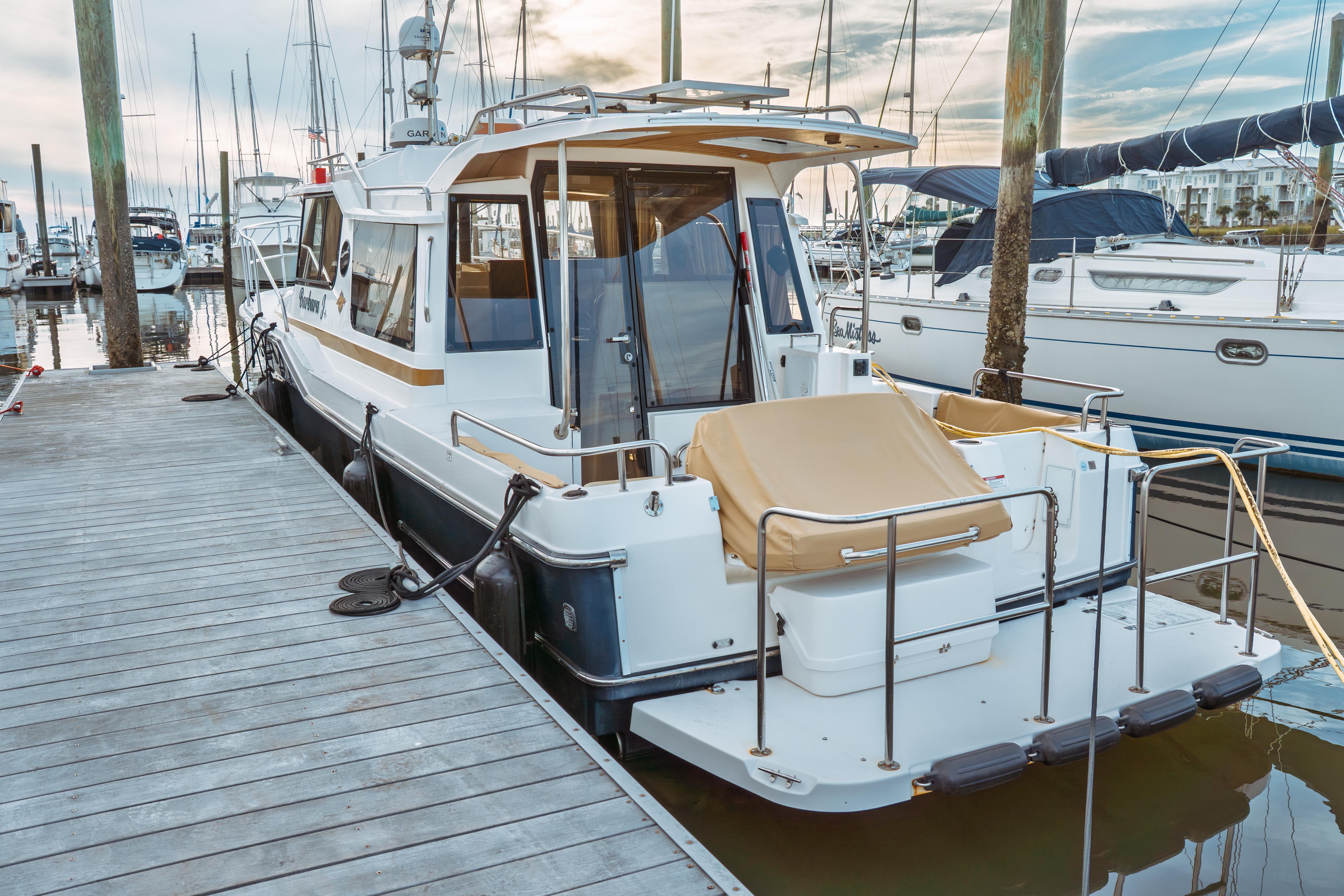 2022 Ranger Tugs R-29 S Trawlers