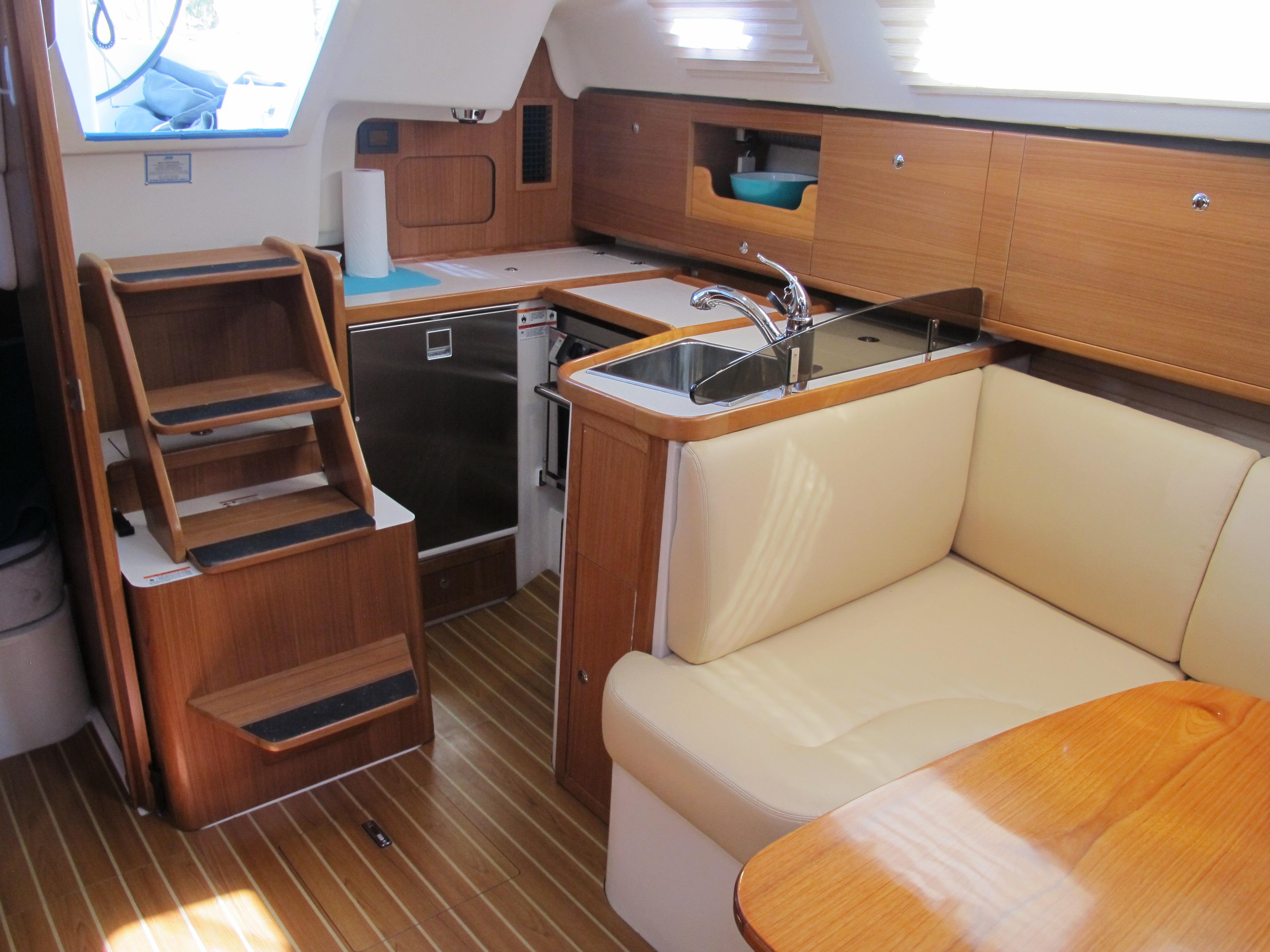 2020 Catalina 315 Cruisers