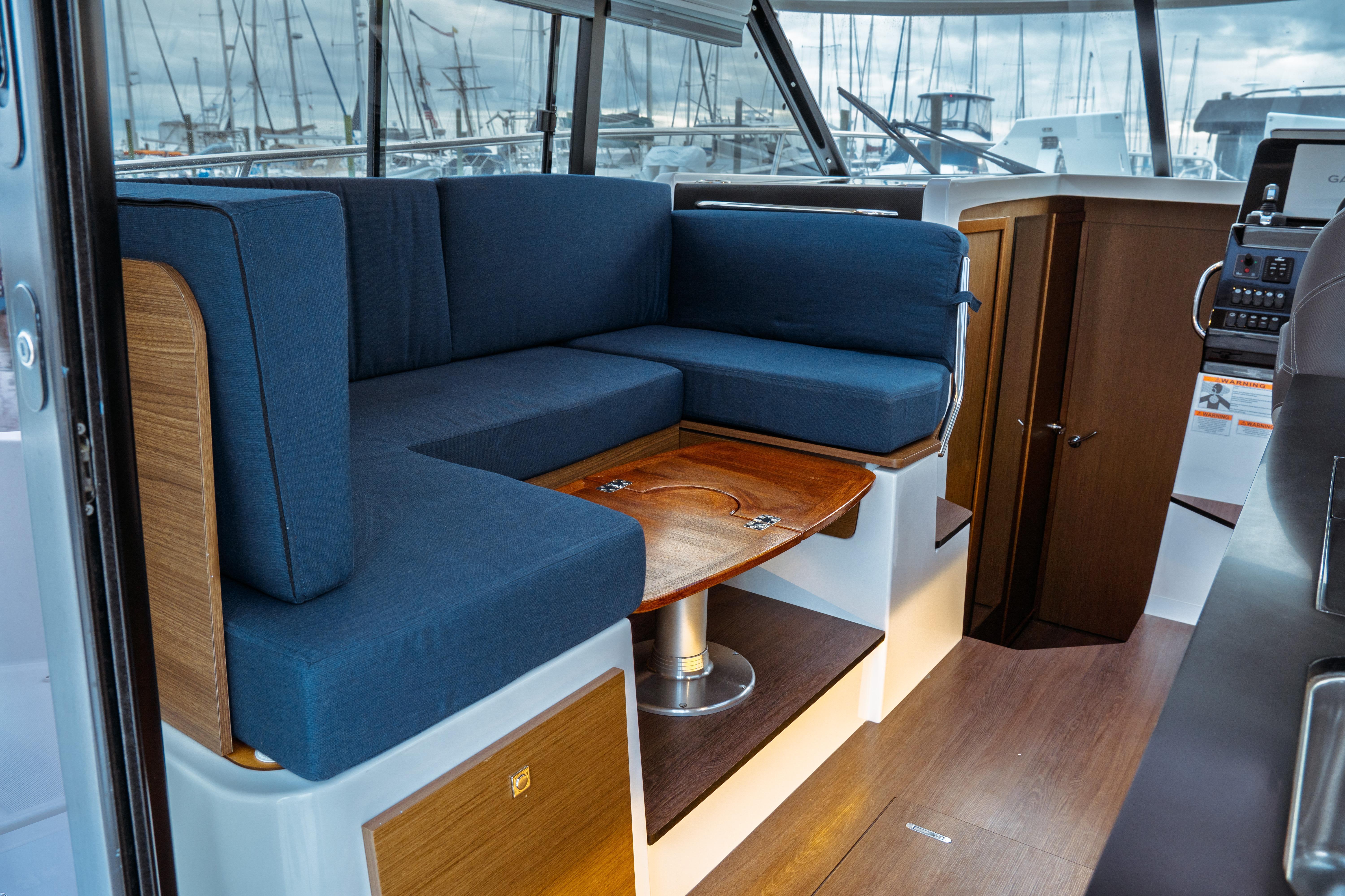 2019 Jeanneau Nc 1095 Cruisers
