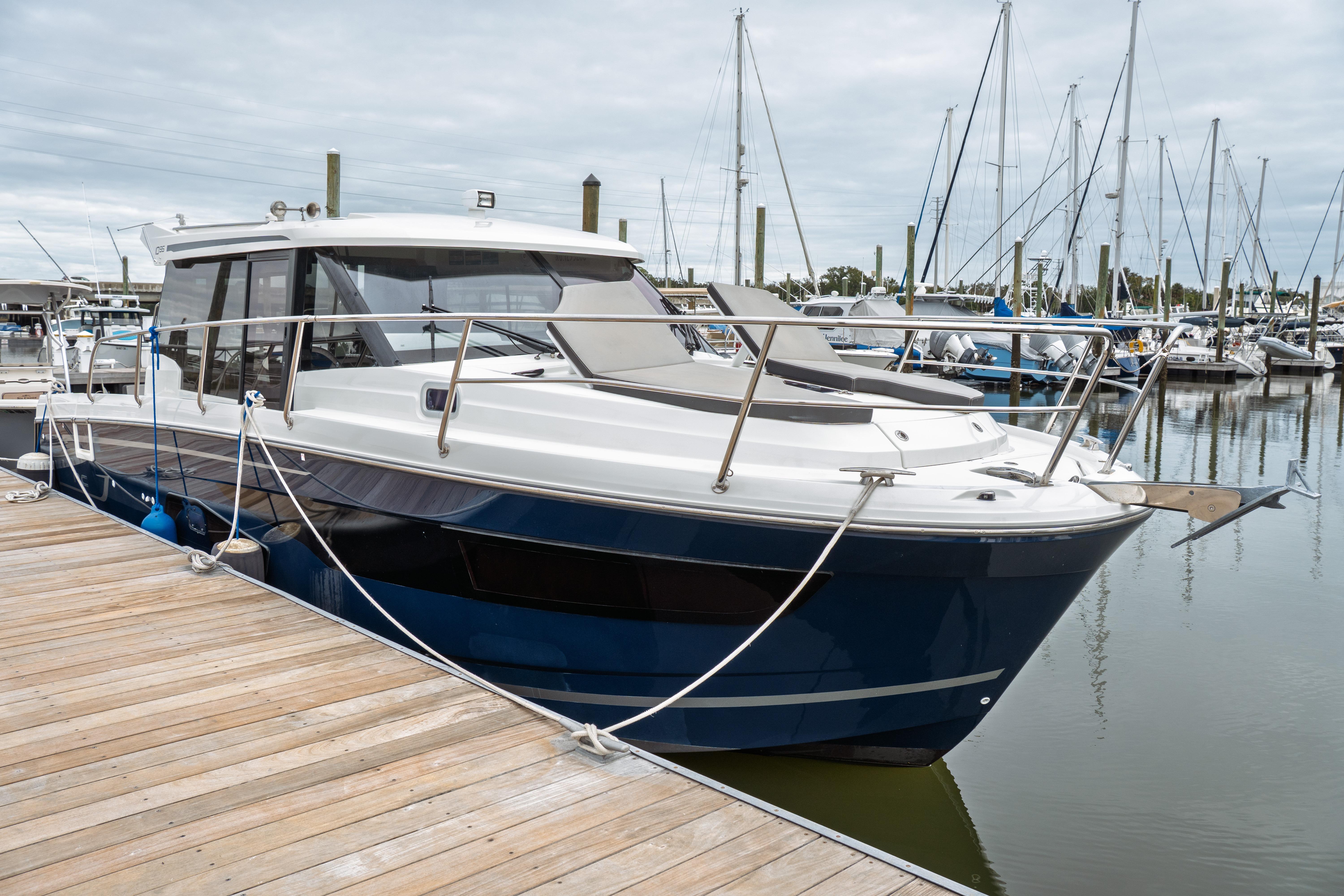 2019 Jeanneau Nc 1095 Cruisers