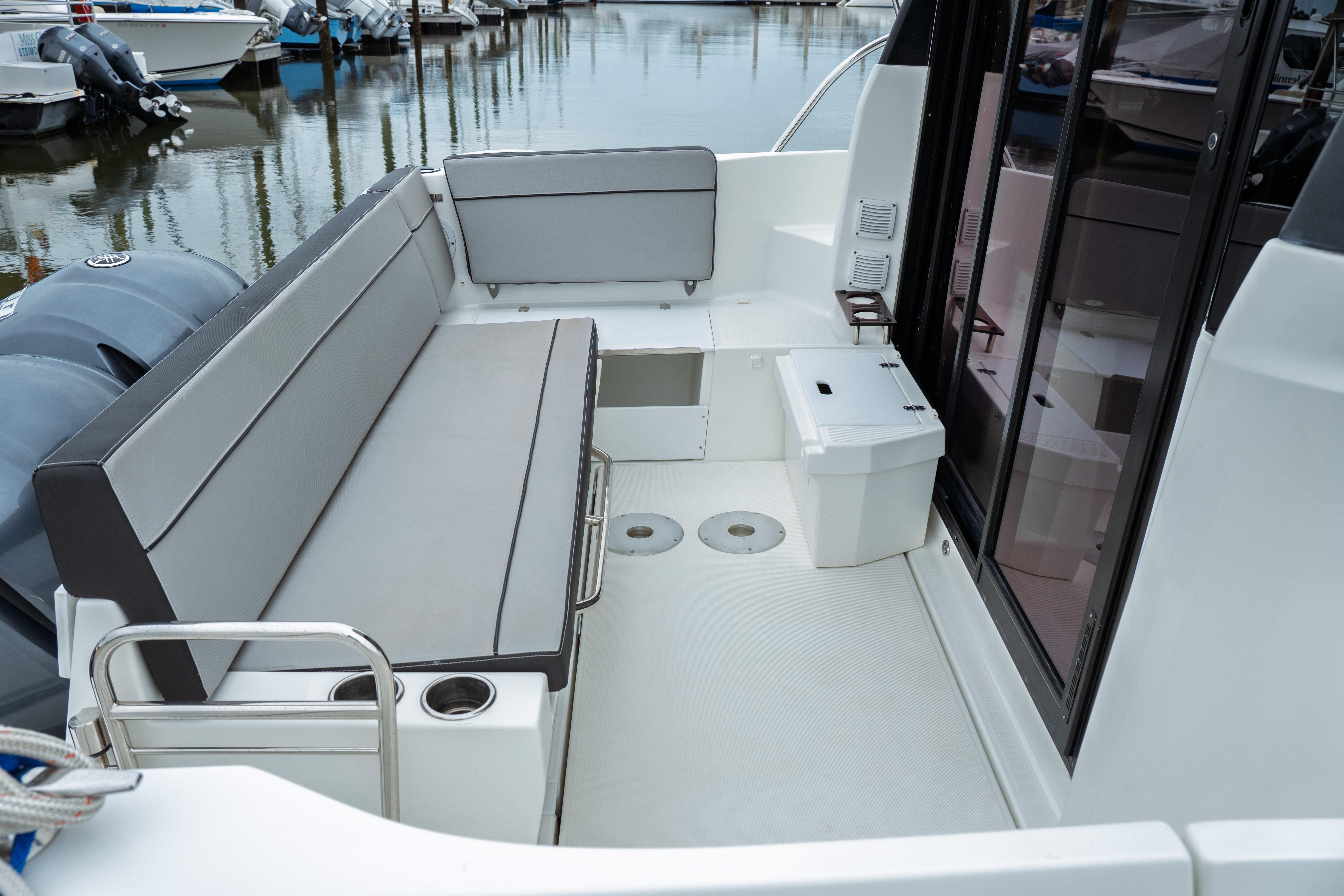2019 Jeanneau Nc 1095 Cruisers