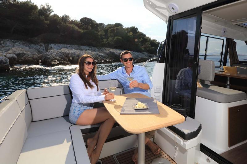 2019 Jeanneau Nc 1095 Cruisers