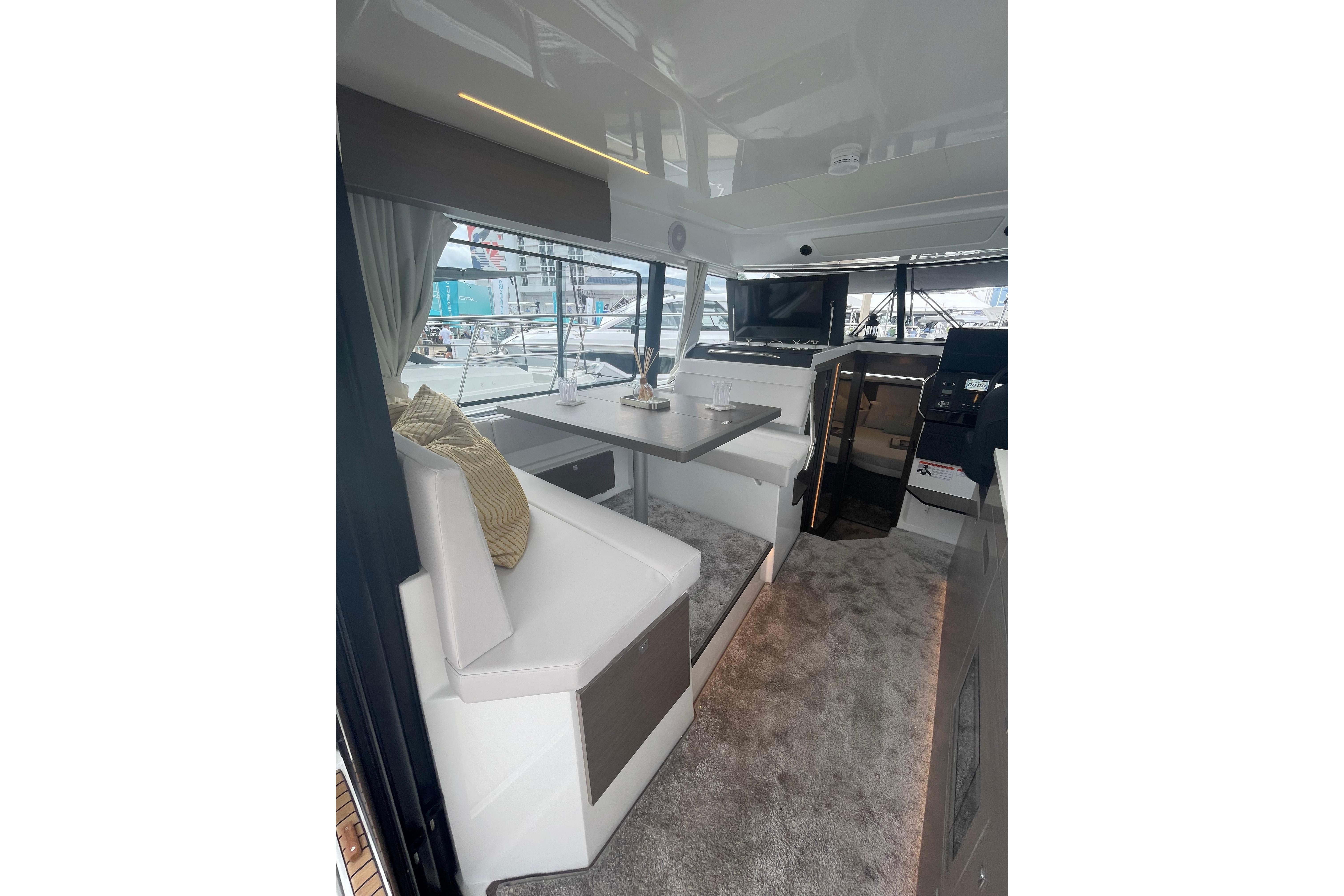 2026 Jeanneau NC 1095 Fly Series 2 Boat