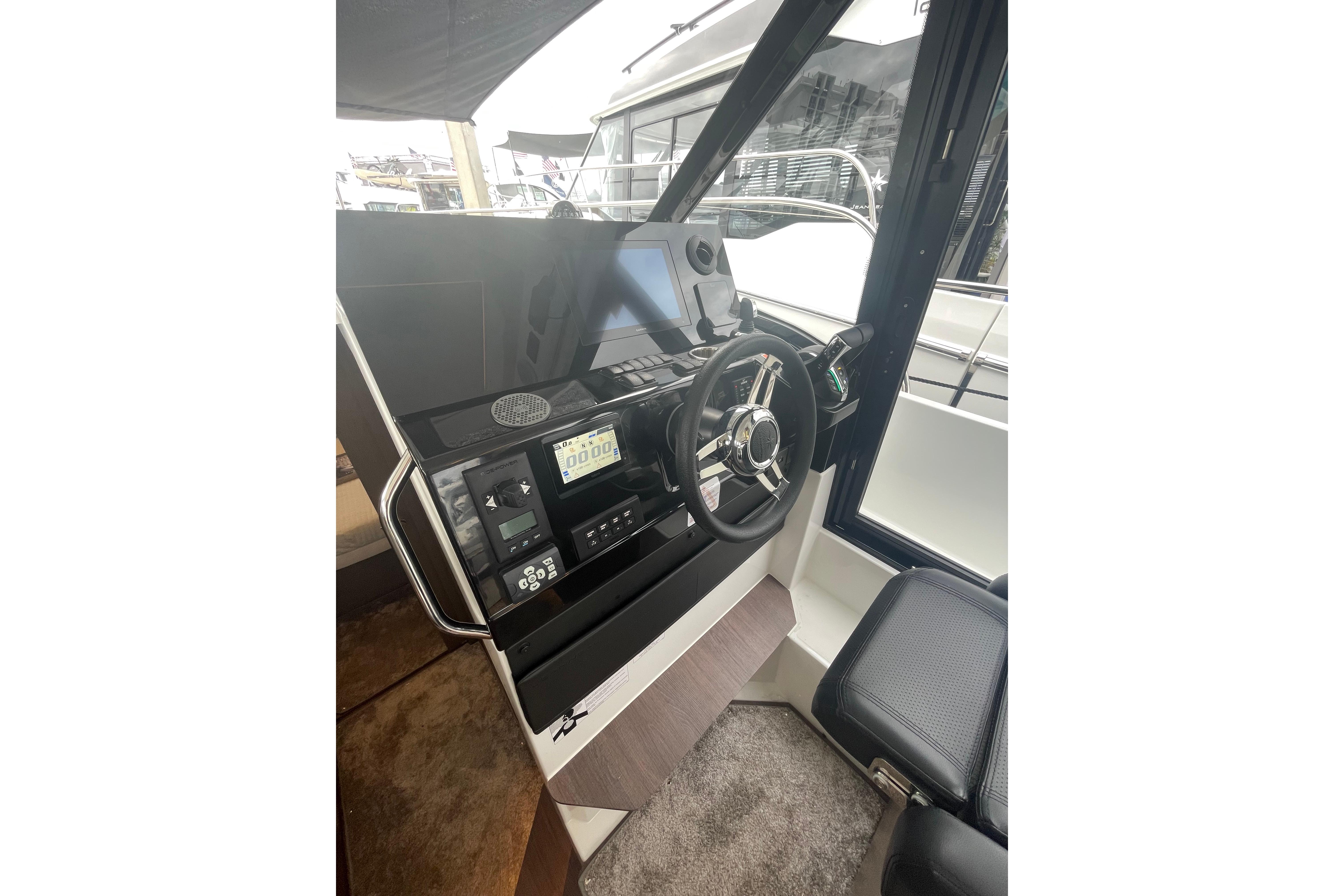 2026 Jeanneau NC 1095 Fly Series 2 Boat