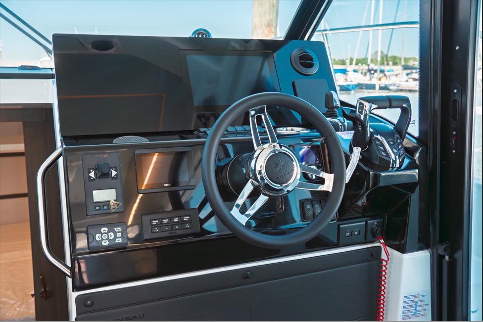 2026 Jeanneau NC 1095 Fly Series 2 Boat