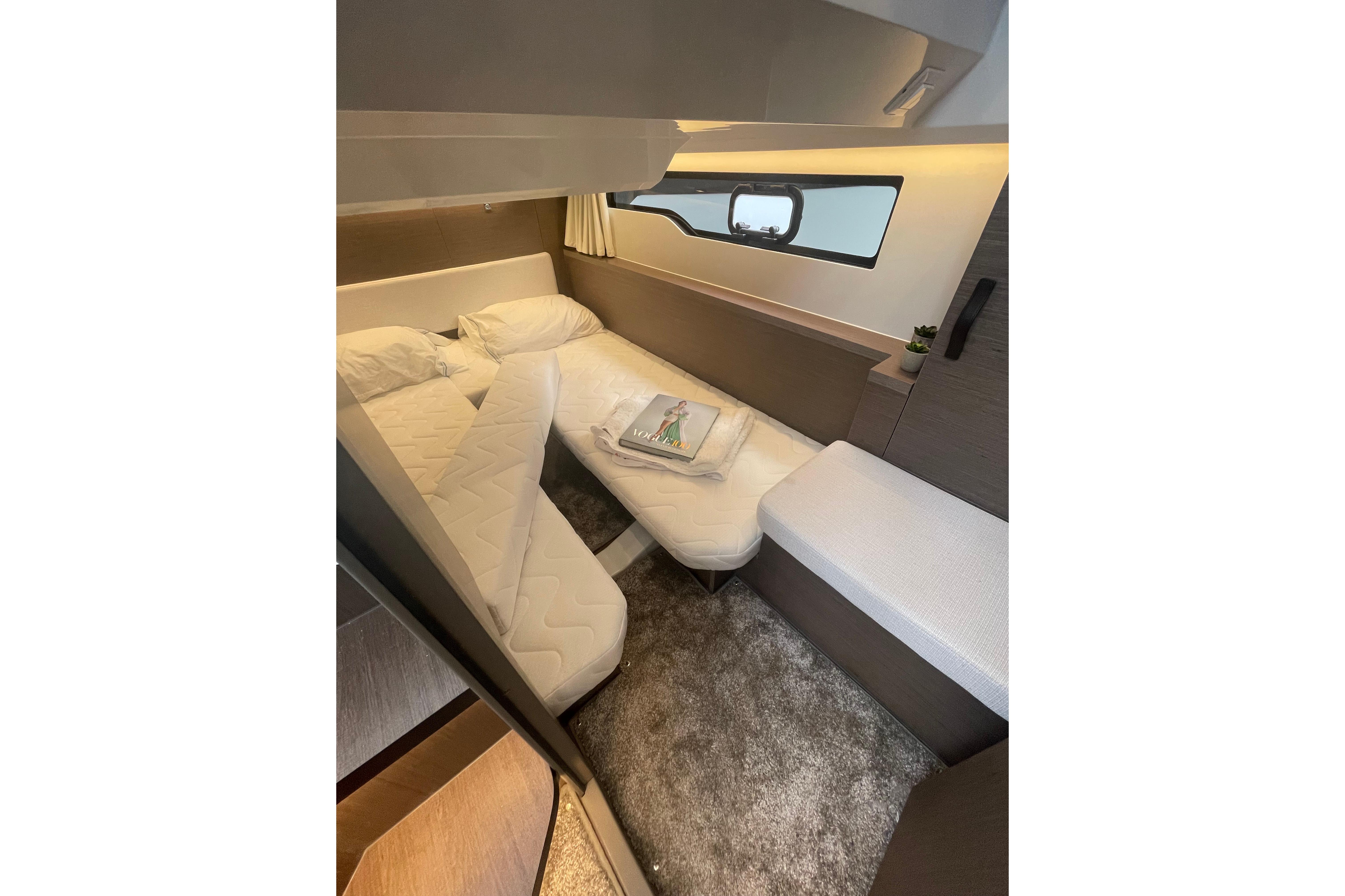 2026 Jeanneau NC 1095 Fly Series 2 Boat