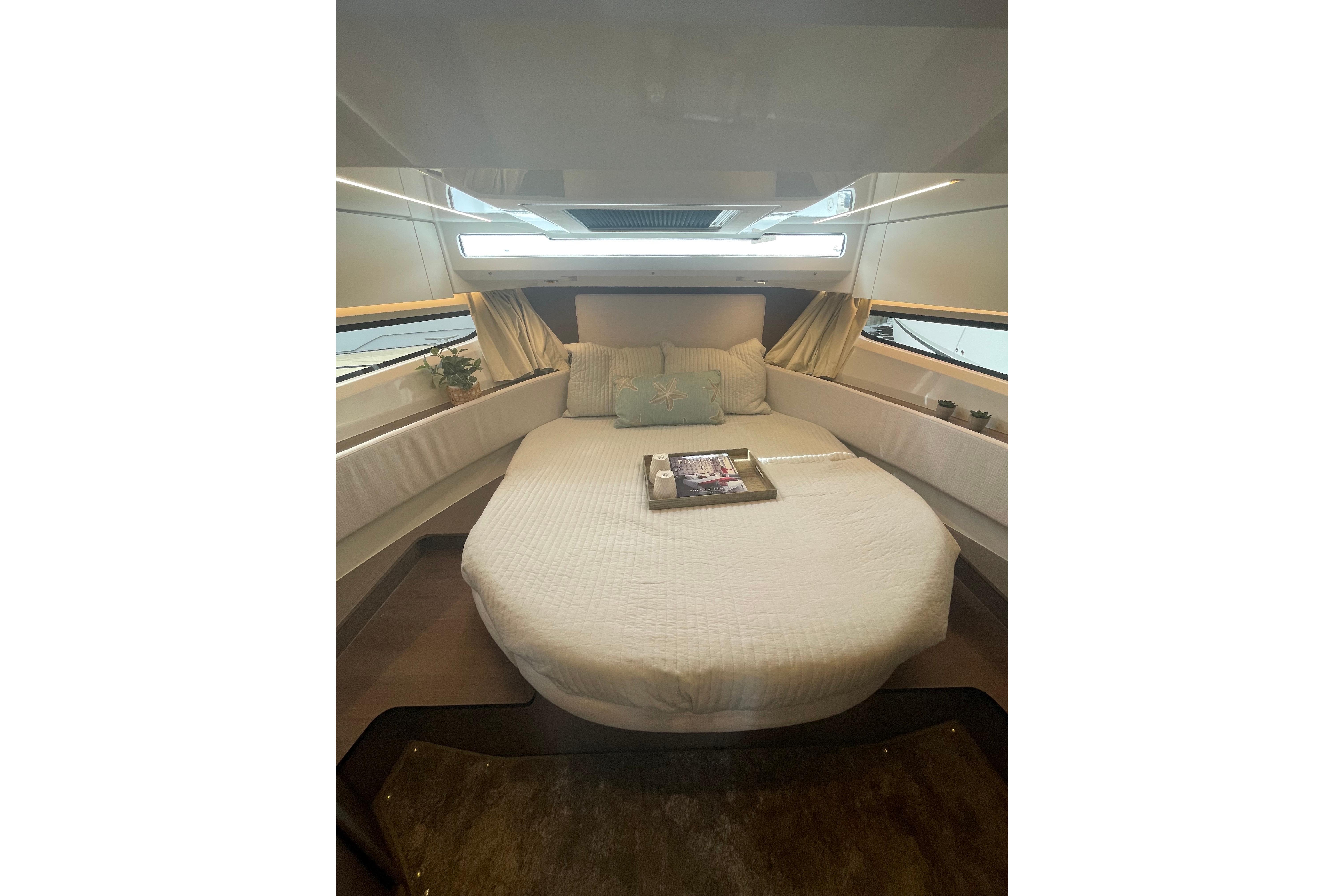 2026 Jeanneau NC 1095 Fly Series 2 Boat