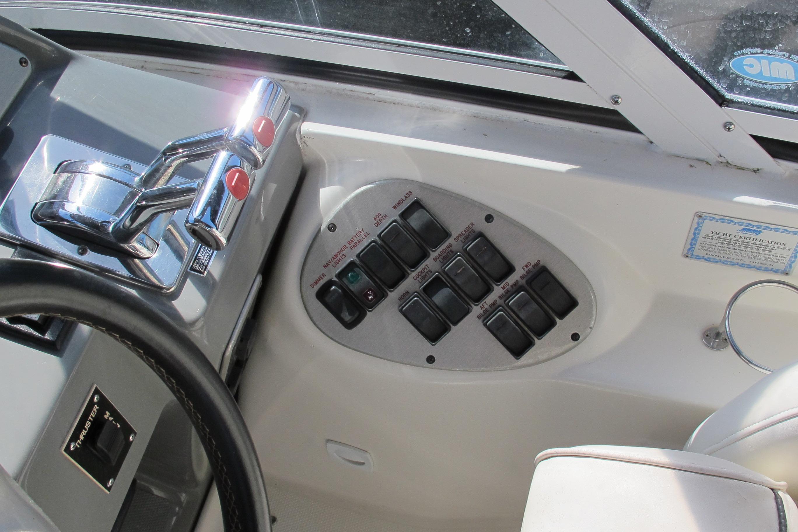 2006 Cruisers Yachts 385 Motoryacht Motor Yachts