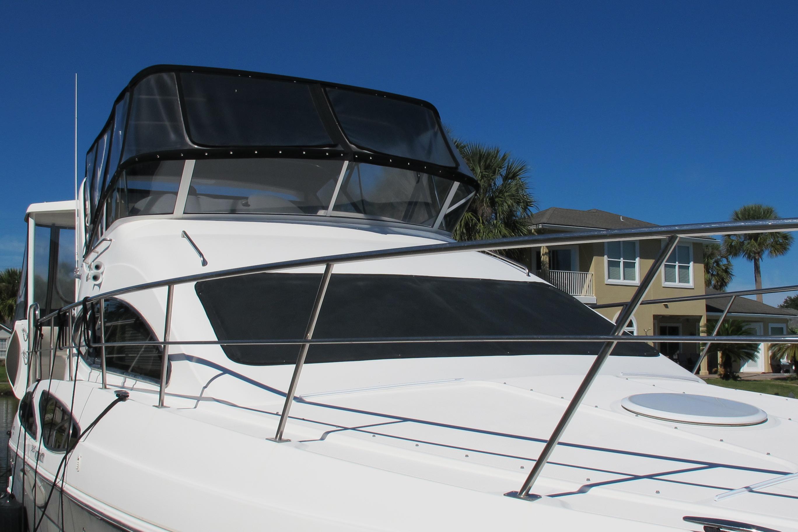 2006 Cruisers Yachts 385 Motoryacht Motor Yachts