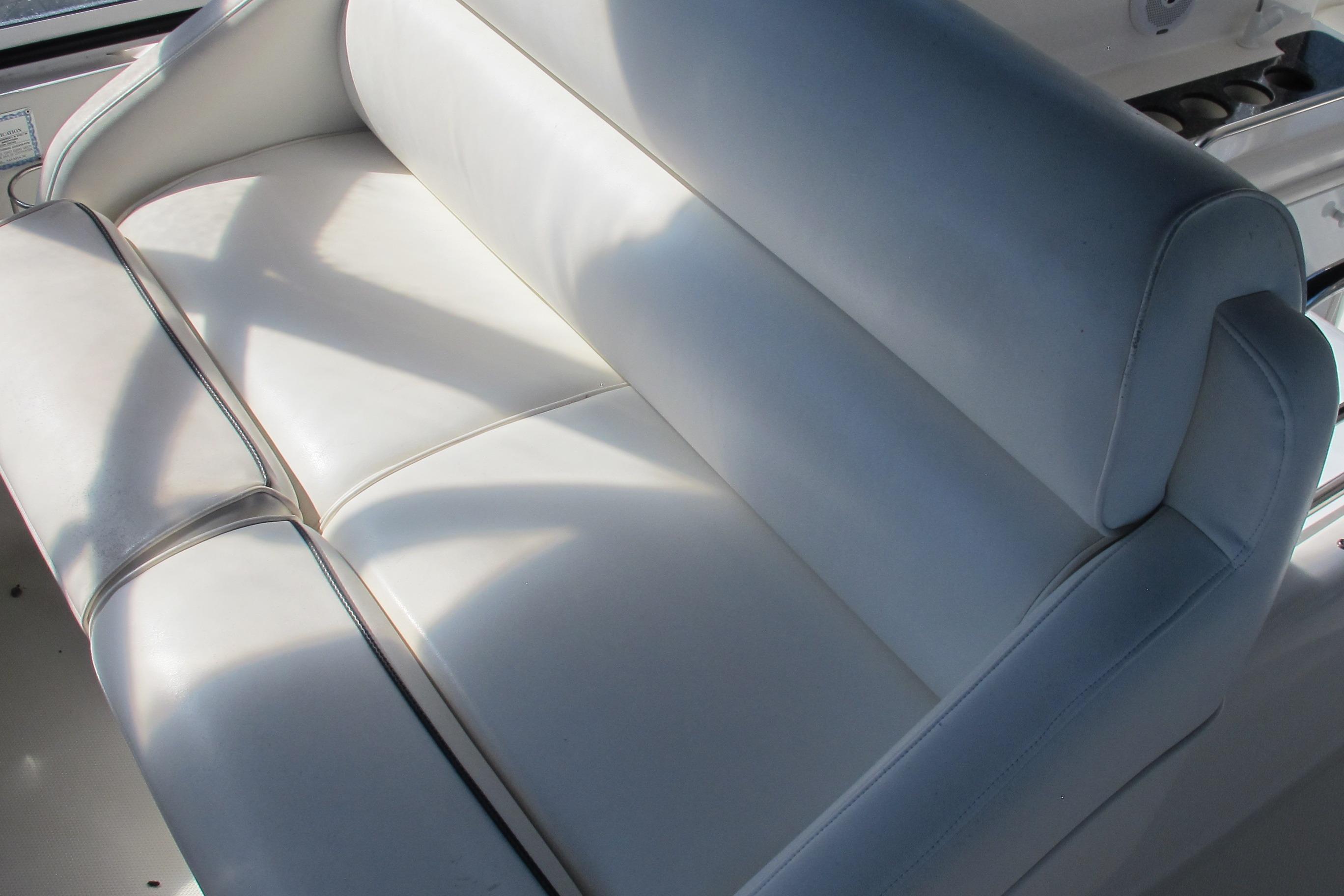 2006 Cruisers Yachts 385 Motoryacht Motor Yachts