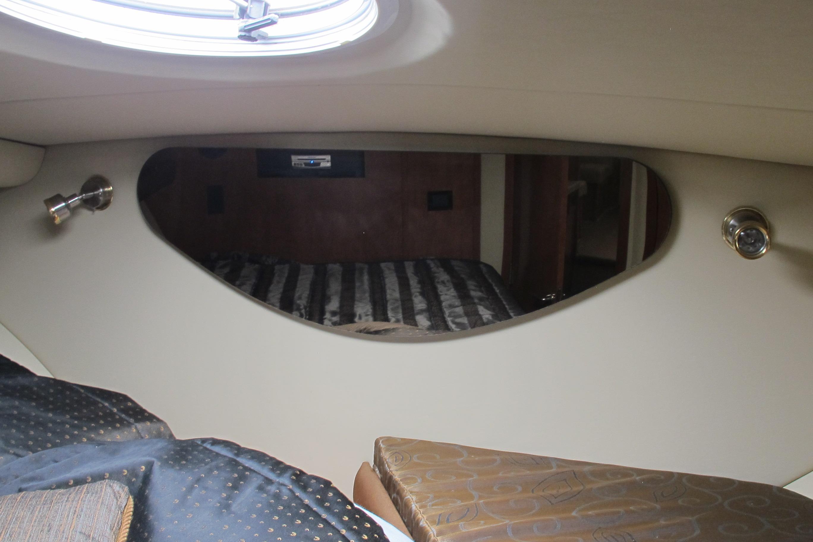 2006 Cruisers Yachts 385 Motoryacht Motor Yachts