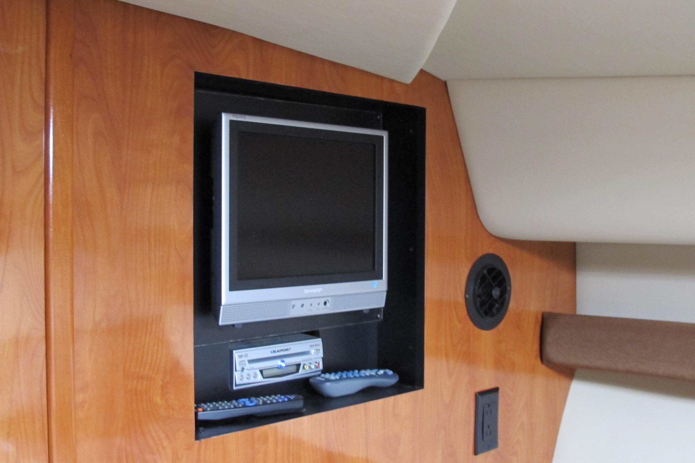 2006 Cruisers Yachts 385 Motoryacht Motor Yachts