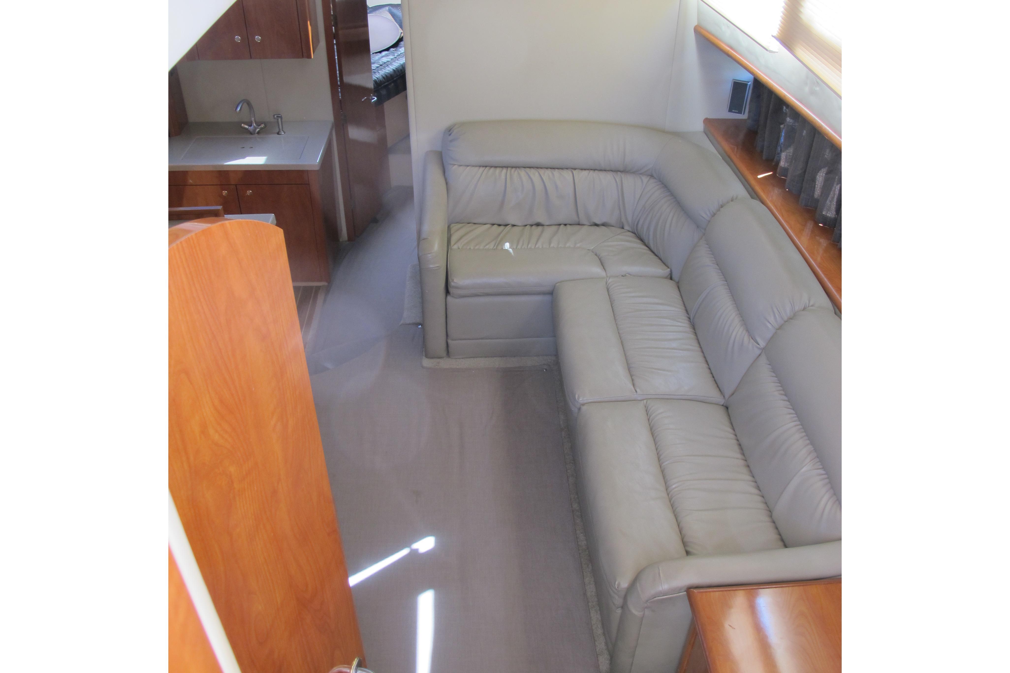 2006 Cruisers Yachts 385 Motoryacht Motor Yachts