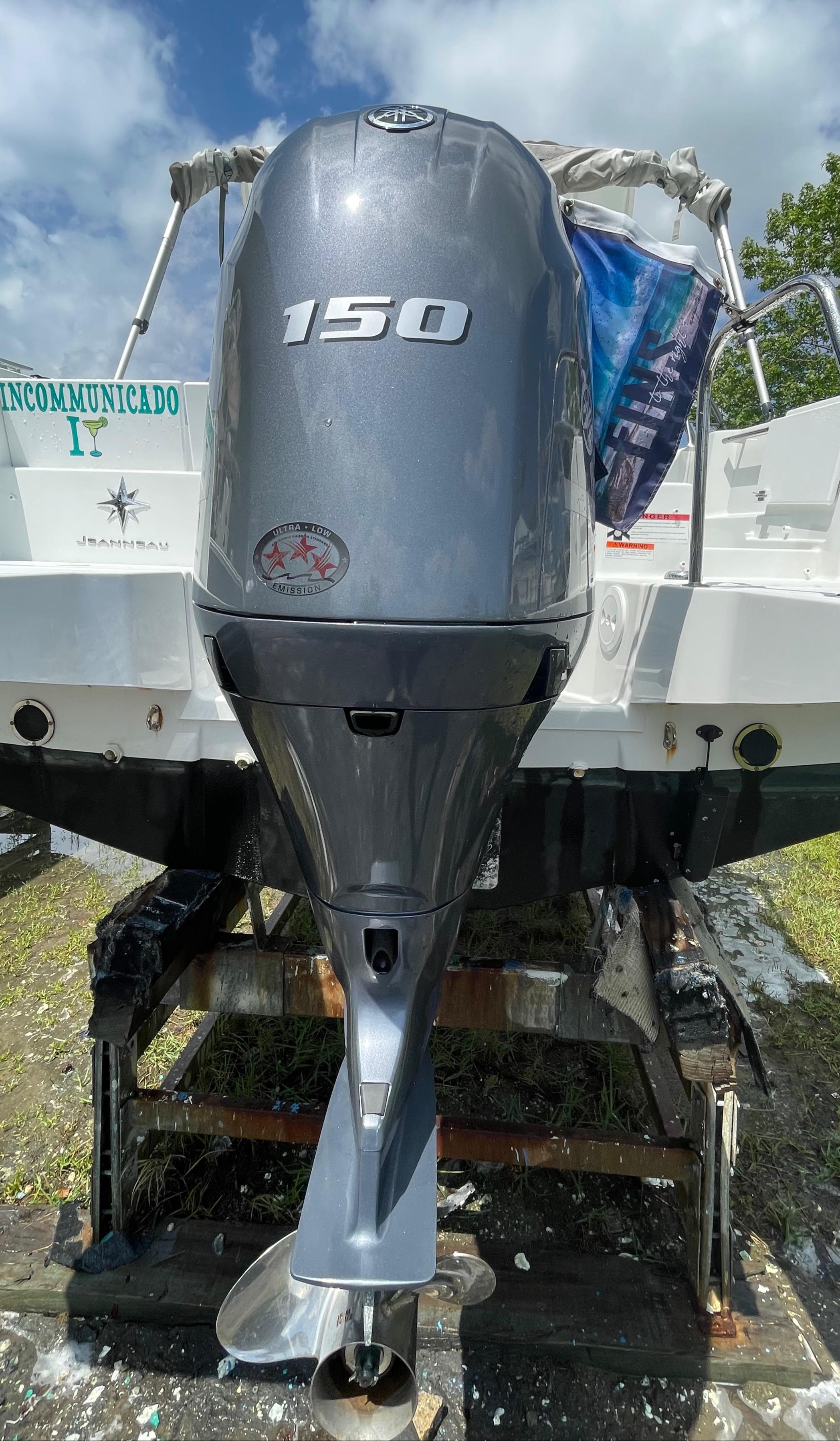 2022 Jeanneau NC 695 Series 2 Boat