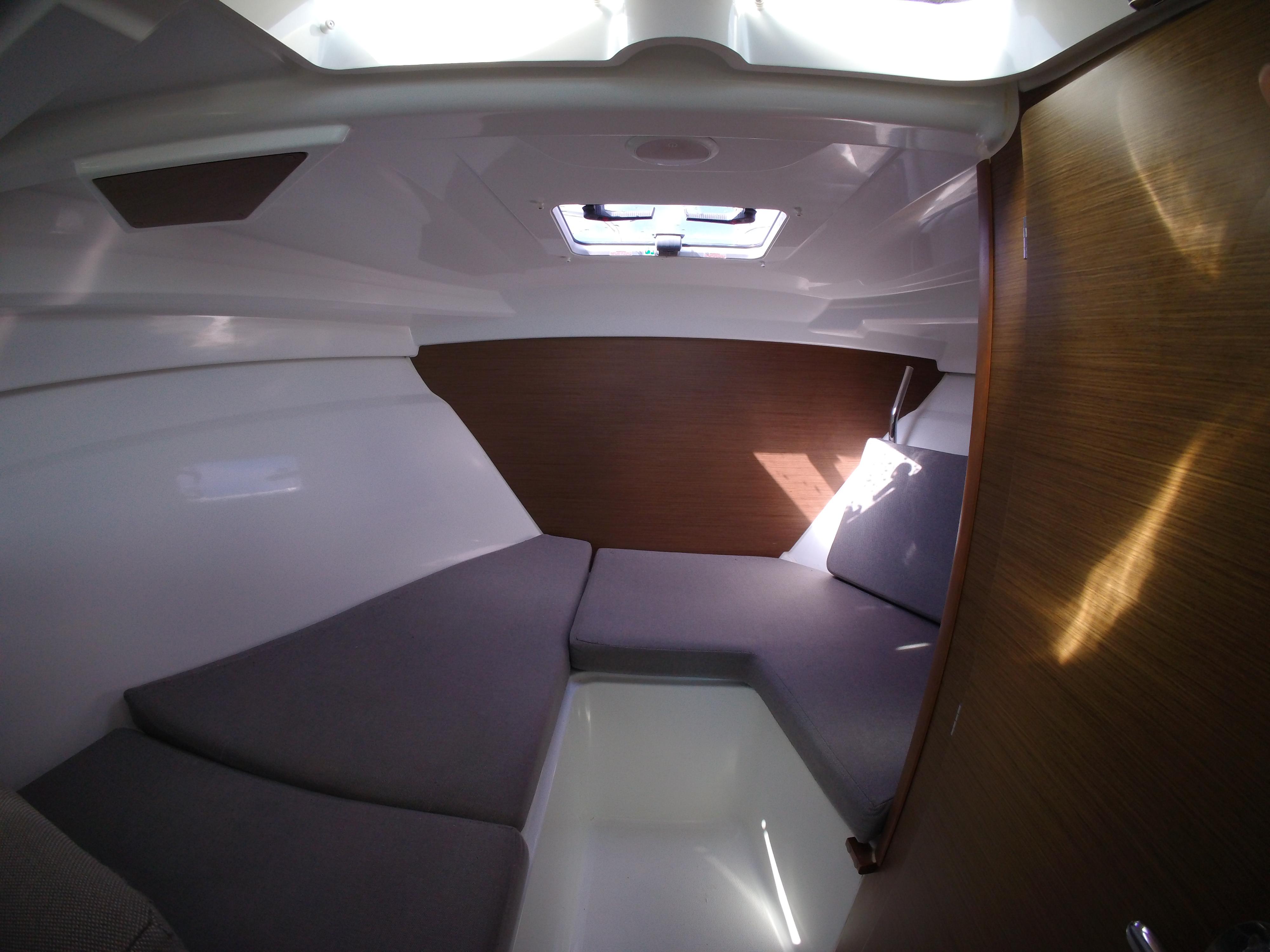 2019 Jeanneau Nc 695 Cruisers
