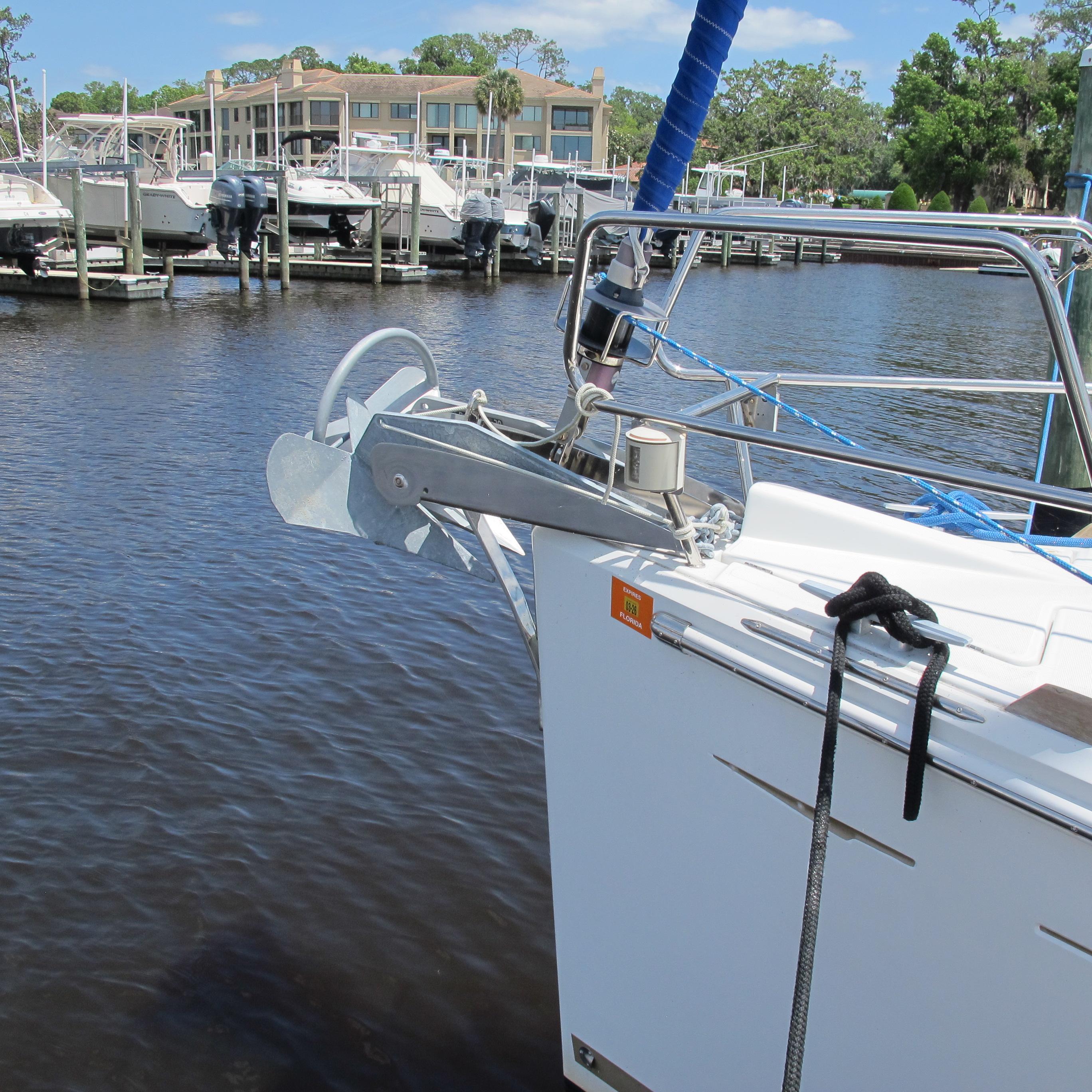 2013 Jeanneau Sun Odyssey 379 Cruisers