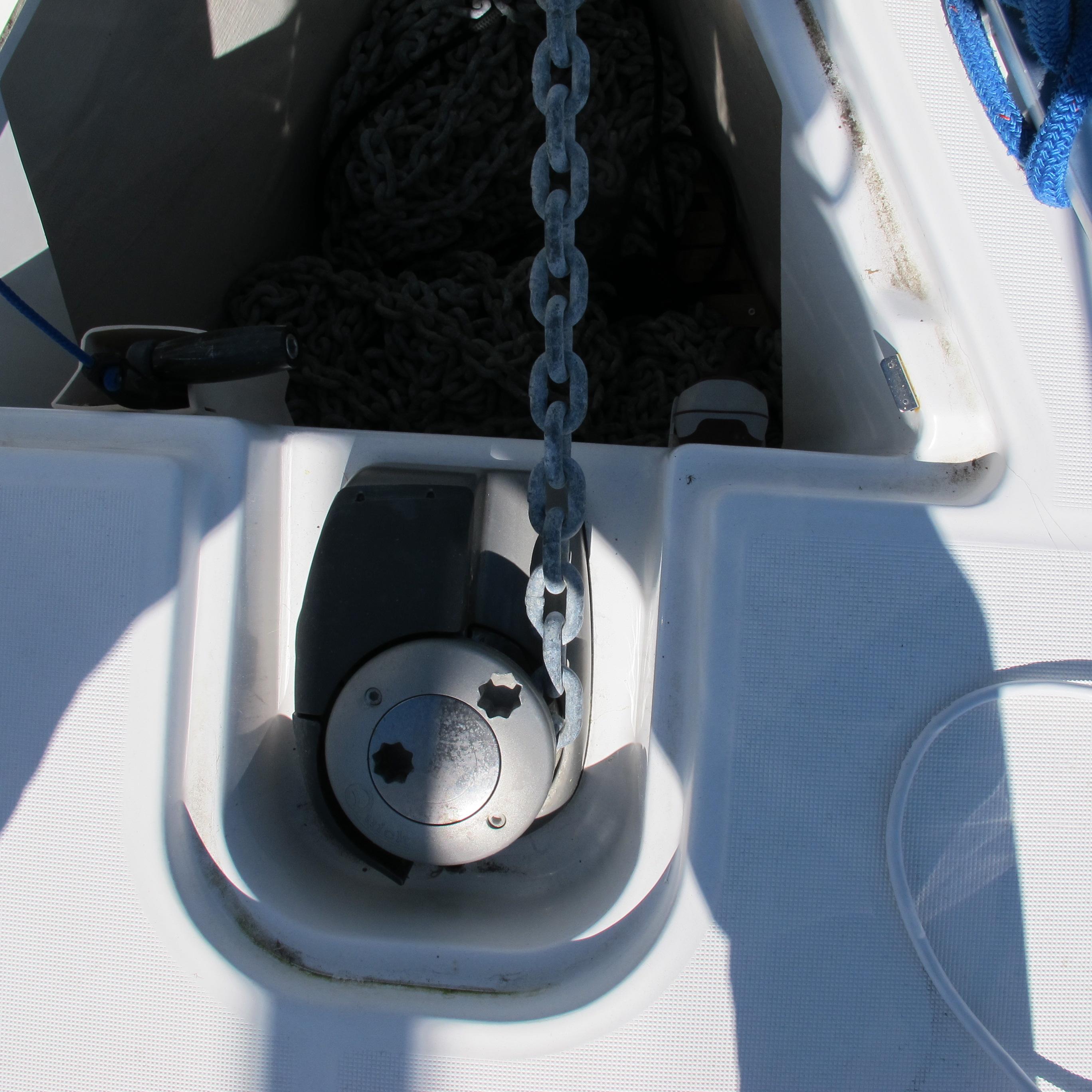2013 Jeanneau Sun Odyssey 379 Cruisers