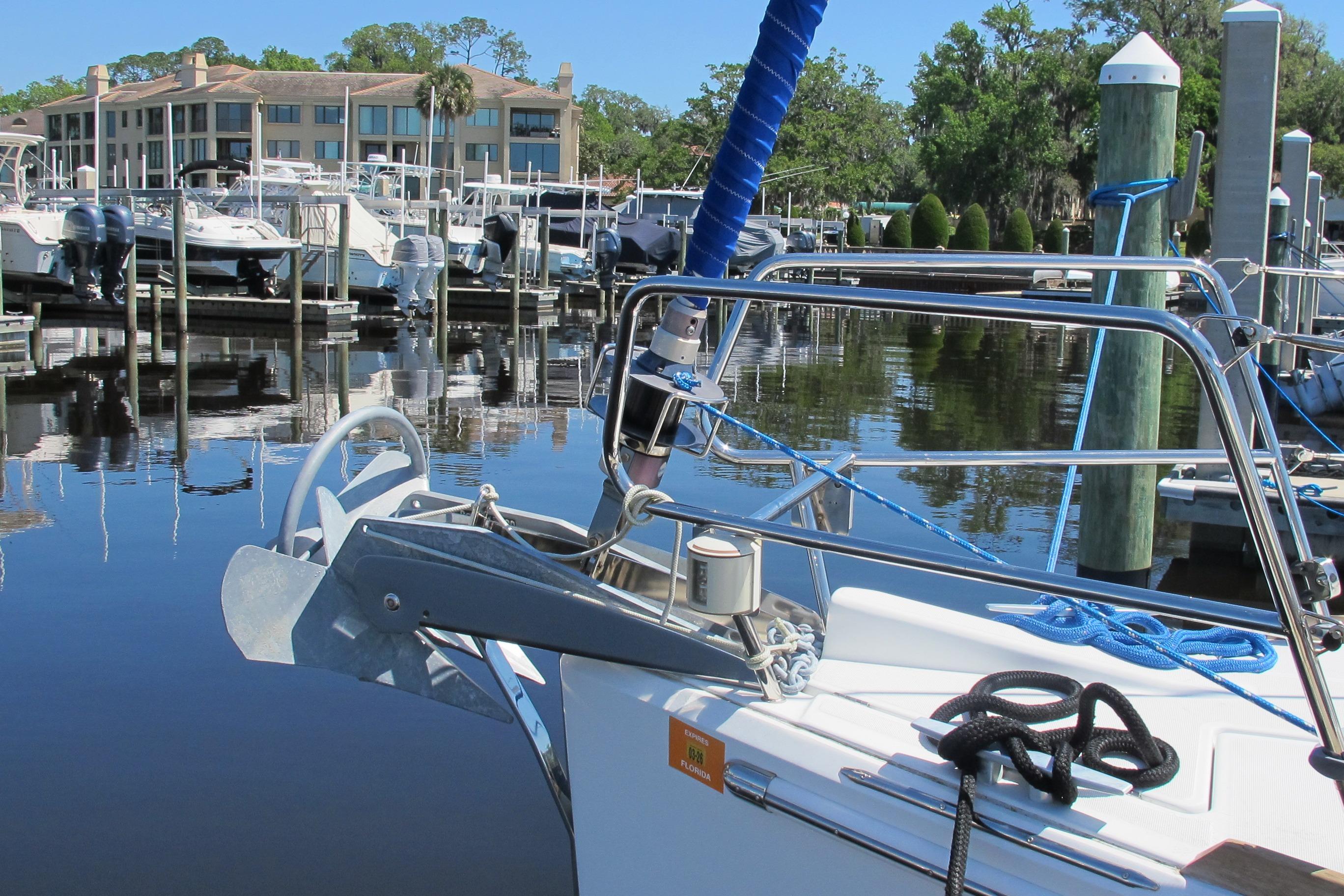 2013 Jeanneau Sun Odyssey 379 Cruisers