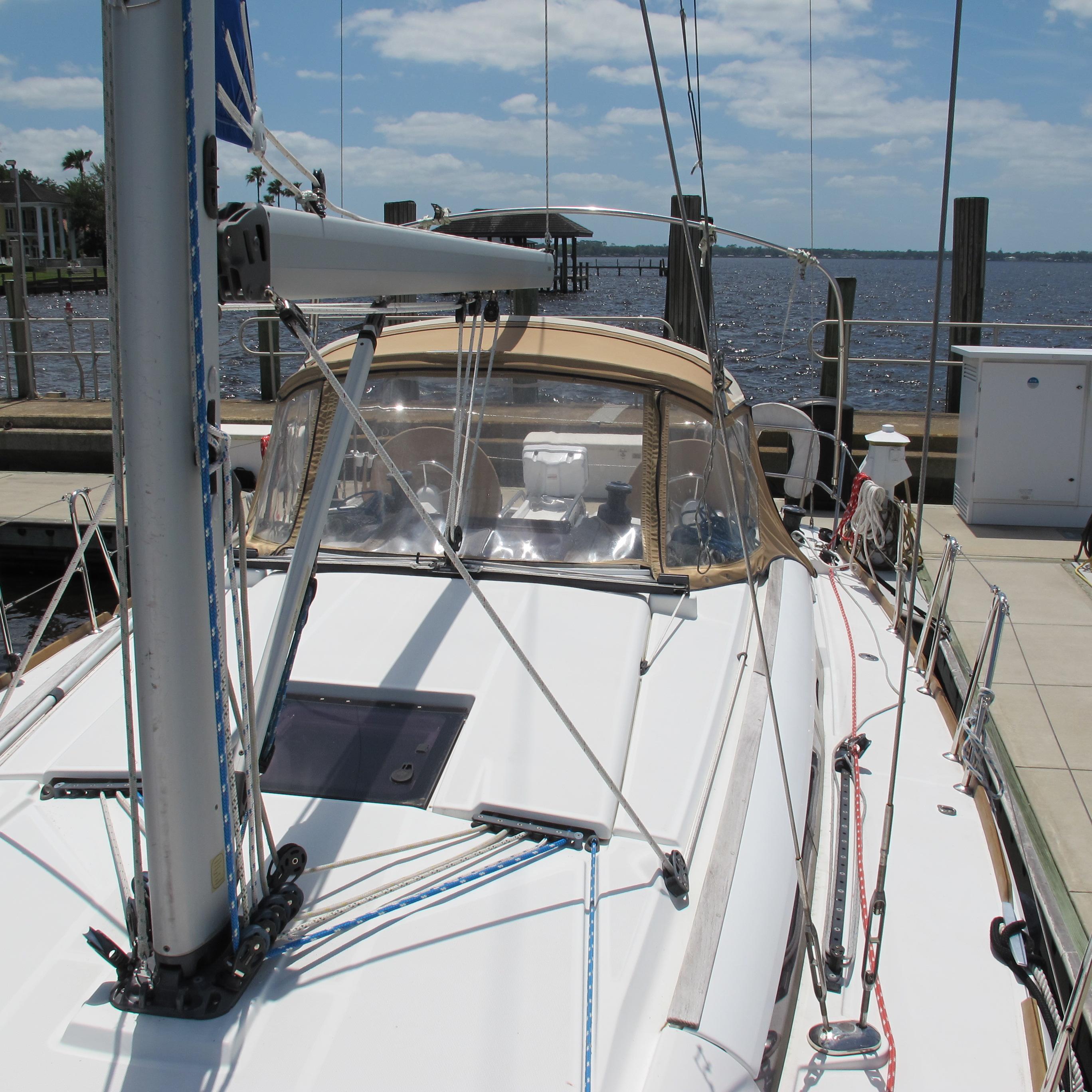 2013 Jeanneau Sun Odyssey 379 Cruisers