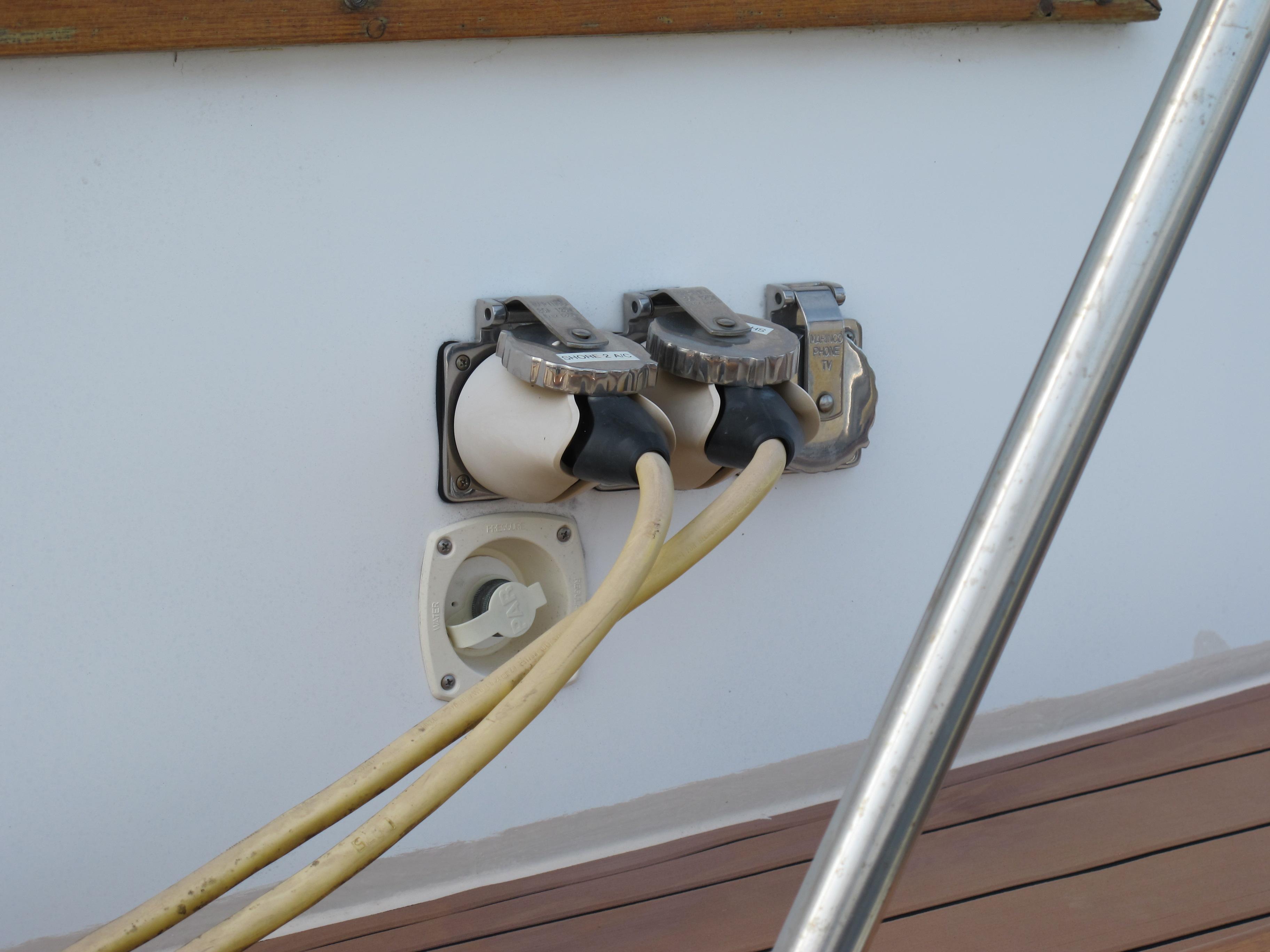 1984 Monk 36 Trawlers