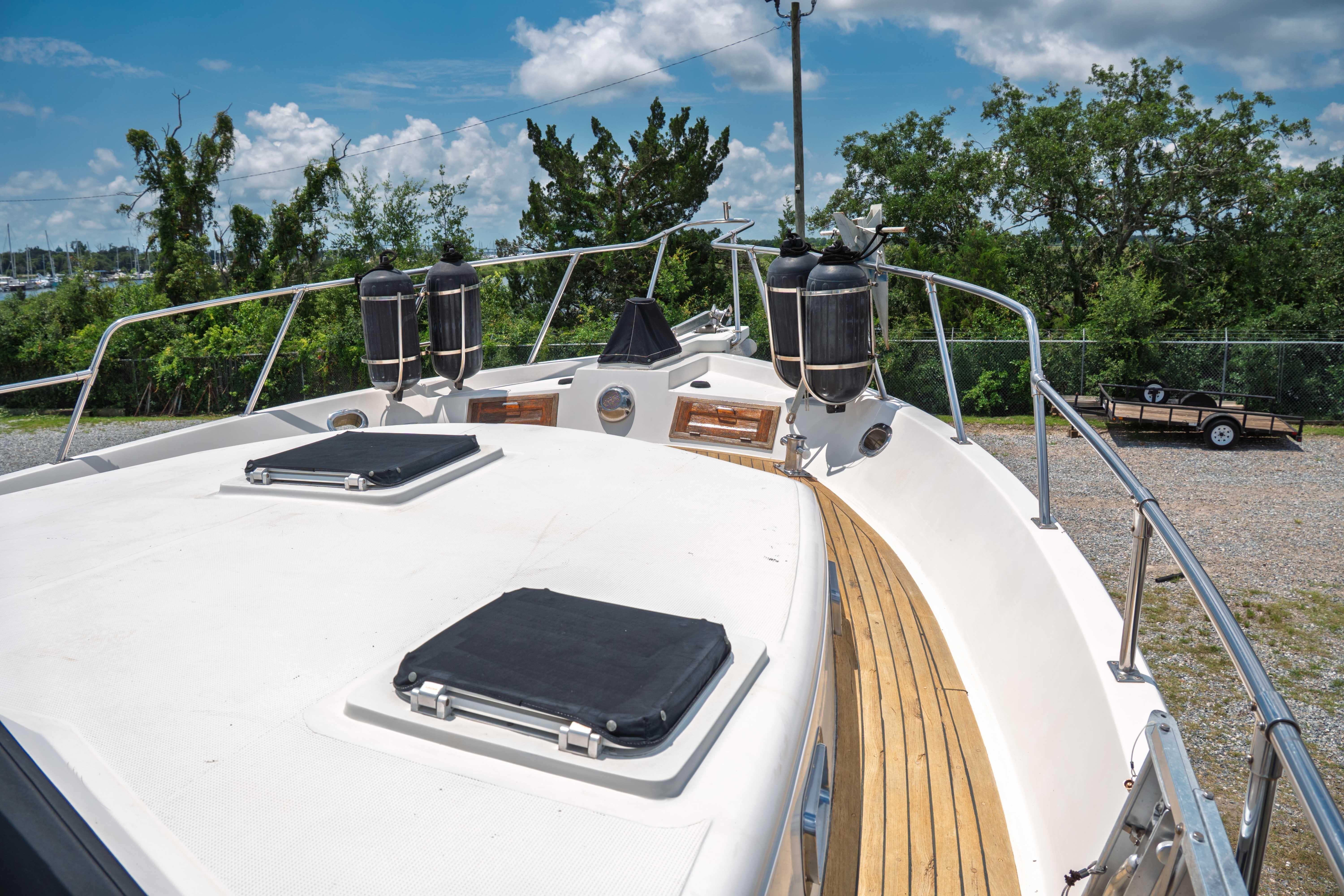 1989 Custom King Yachts 46 Cruisers