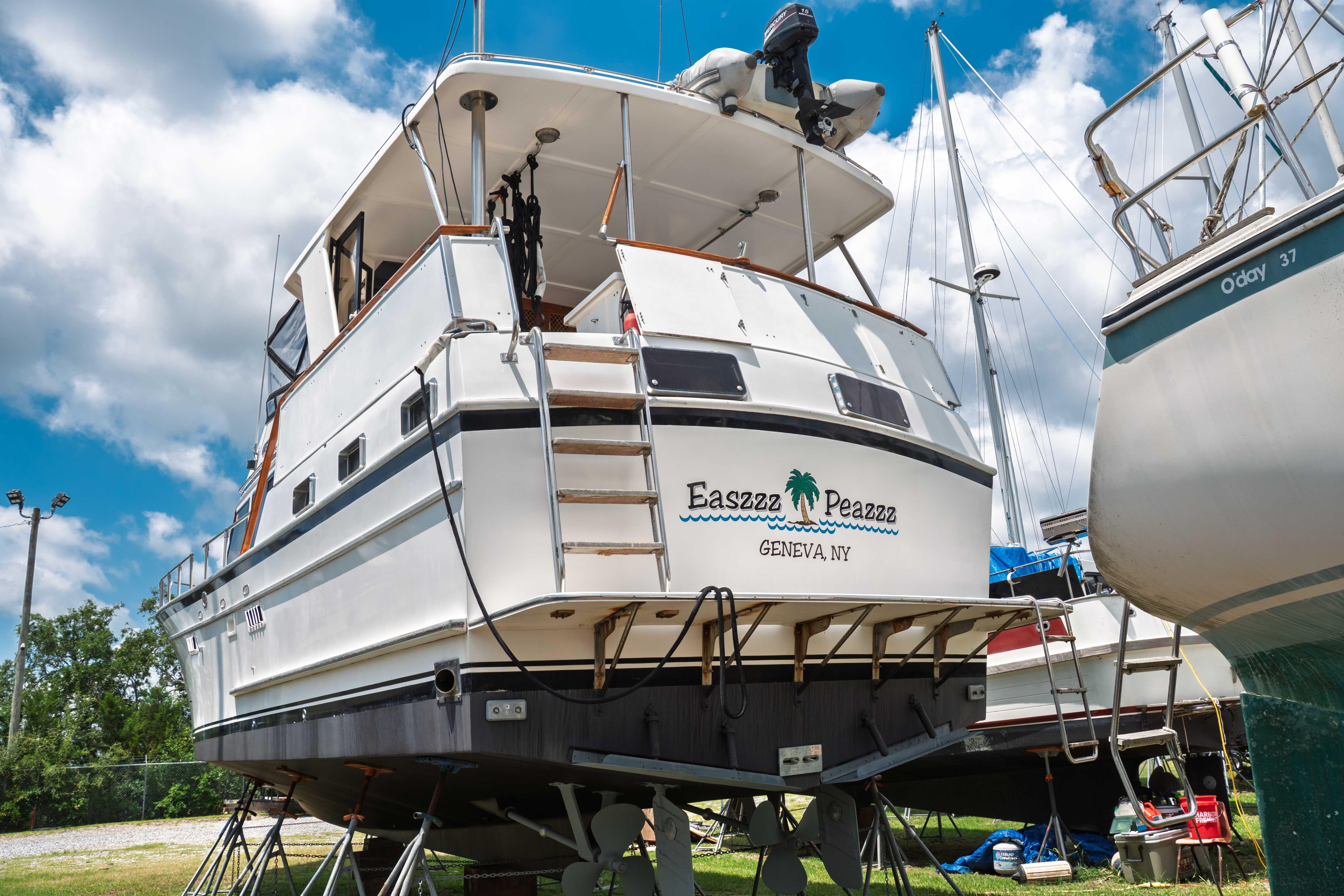 1989 Custom King Yachts 46 Cruisers