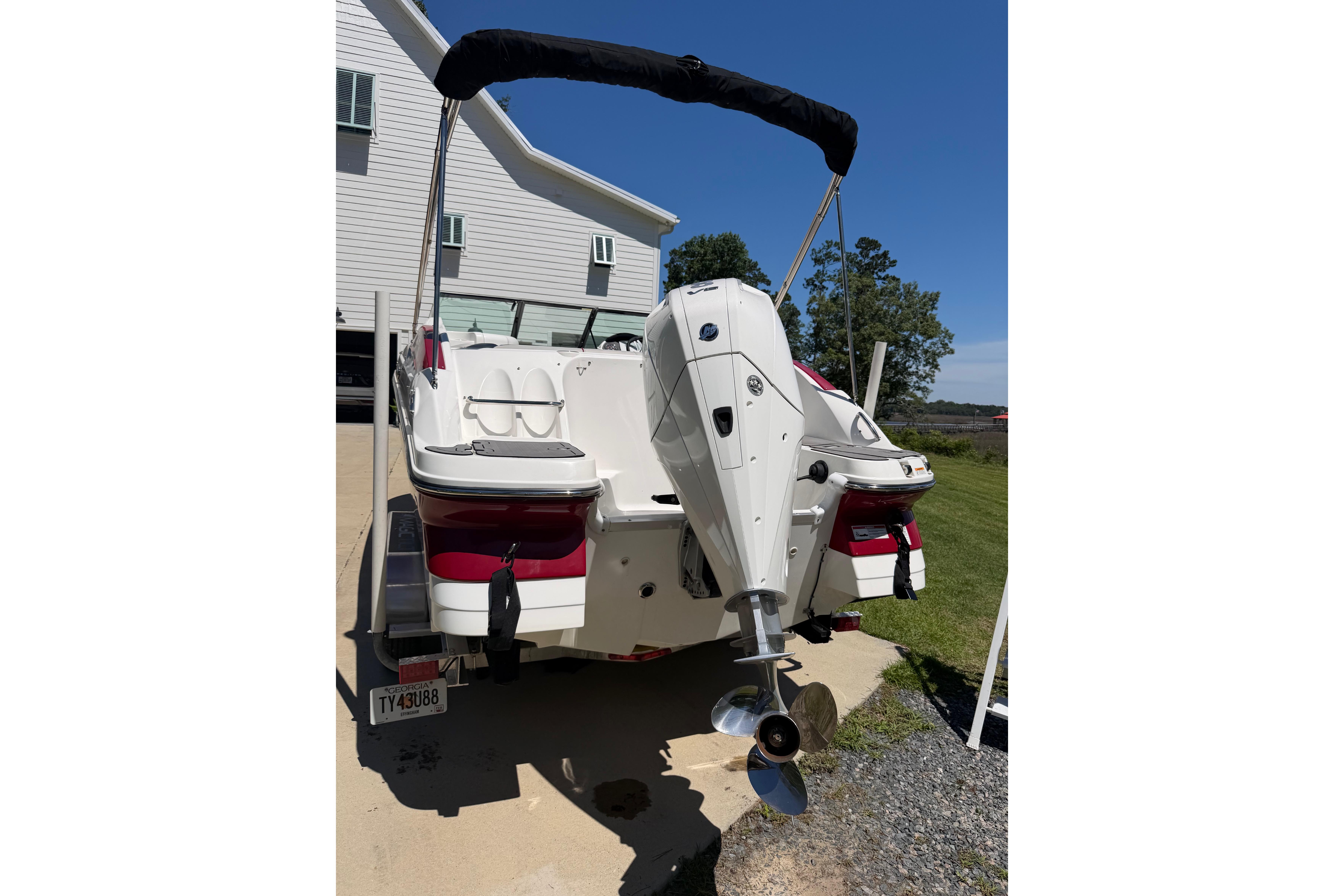 2024 Hurricane Sundeck 2200 Dc Ob Deck Boats