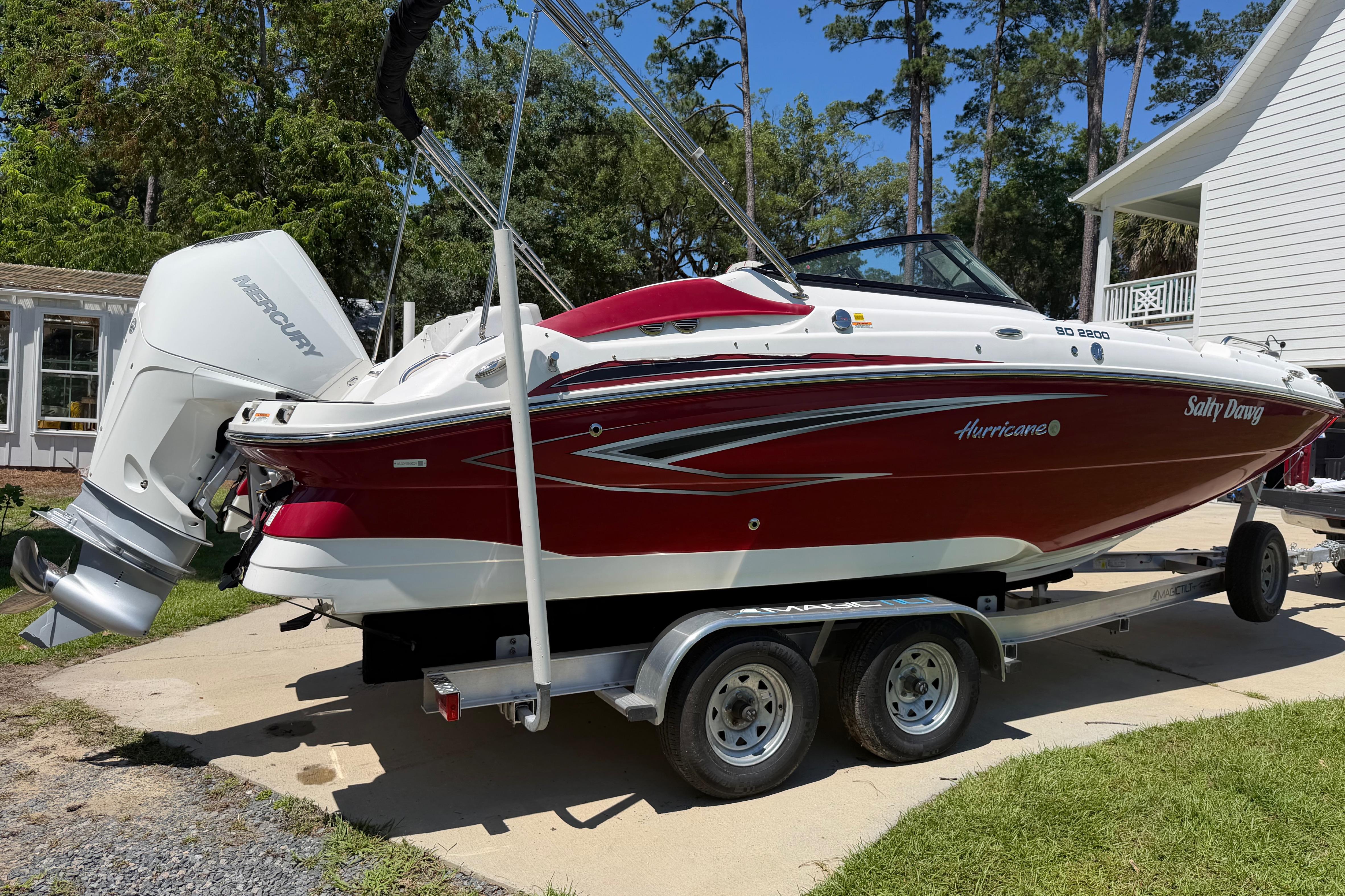 2024 Hurricane Sundeck 2200 Dc Ob Deck Boats