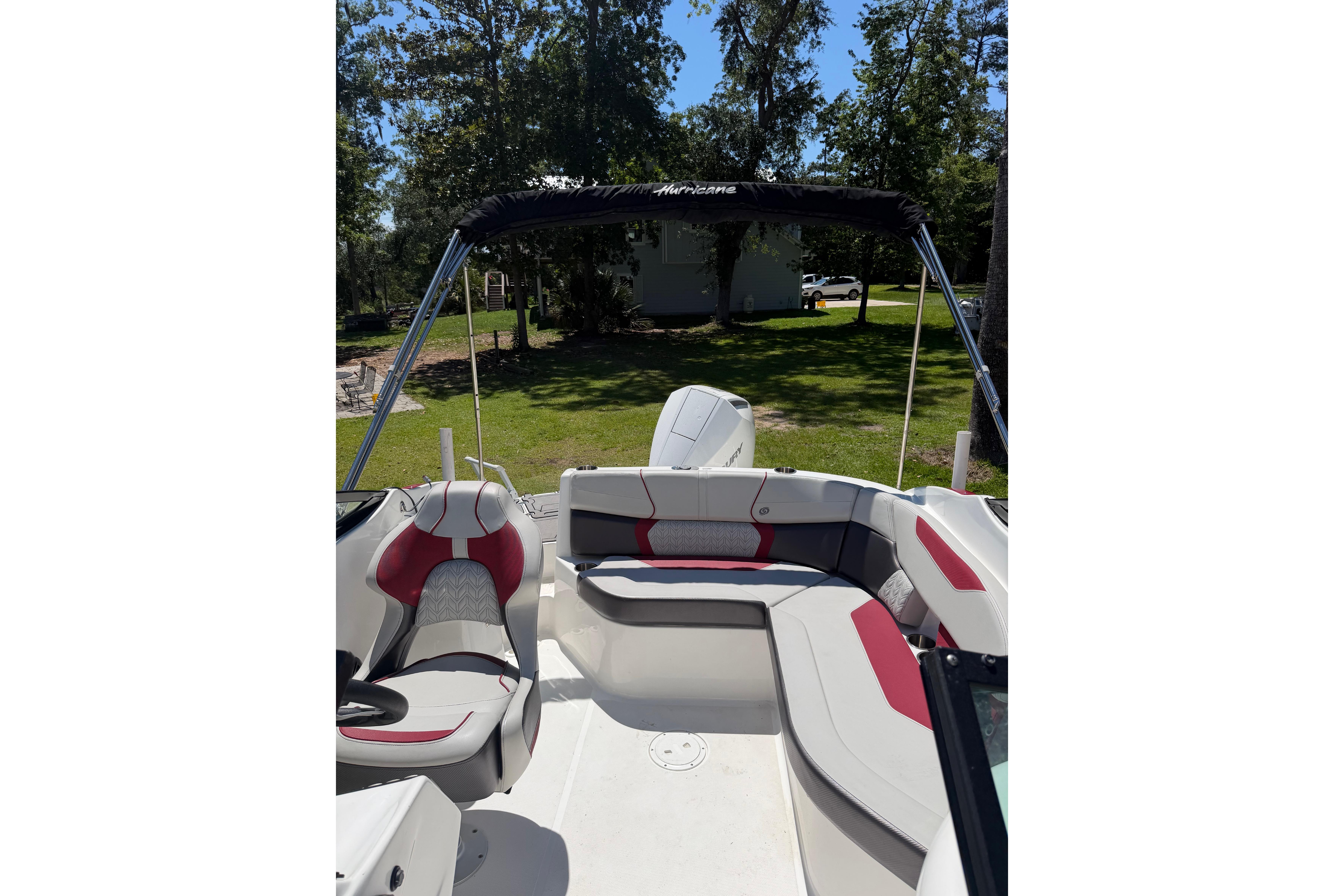 2024 Hurricane Sundeck 2200 Dc Ob Deck Boats