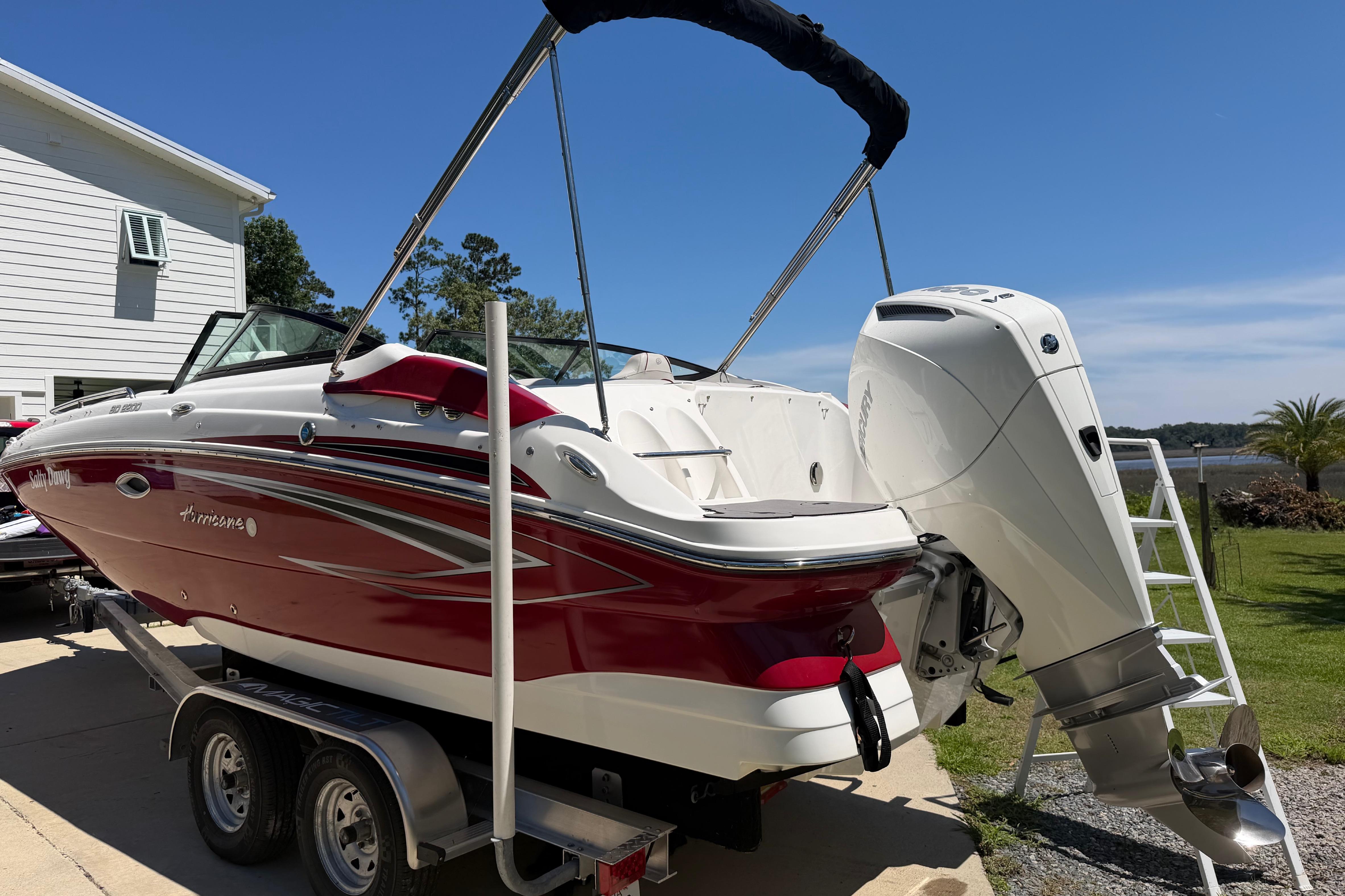 2024 Hurricane Sundeck 2200 Dc Ob Deck Boats