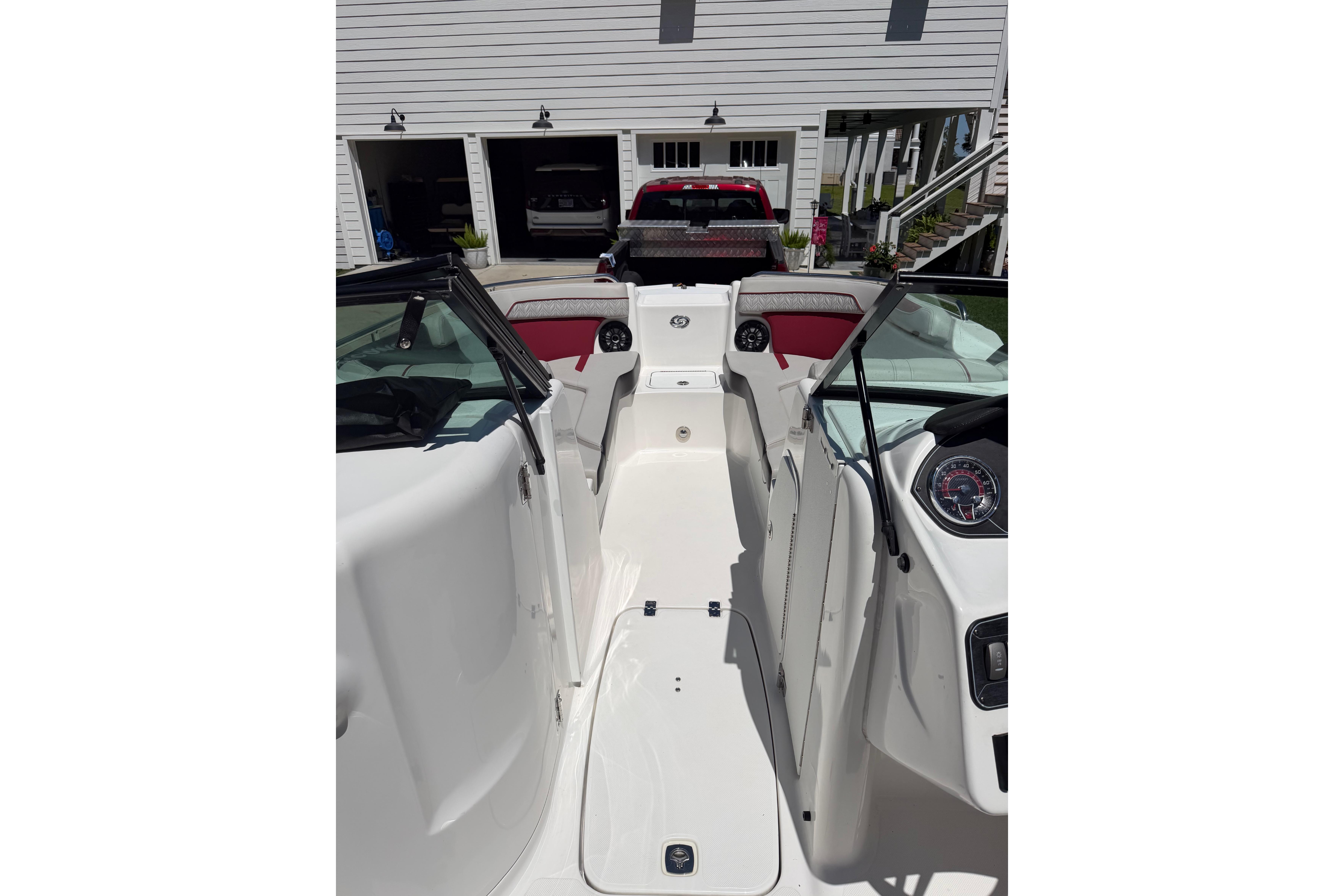 2024 Hurricane Sundeck 2200 Dc Ob Deck Boats