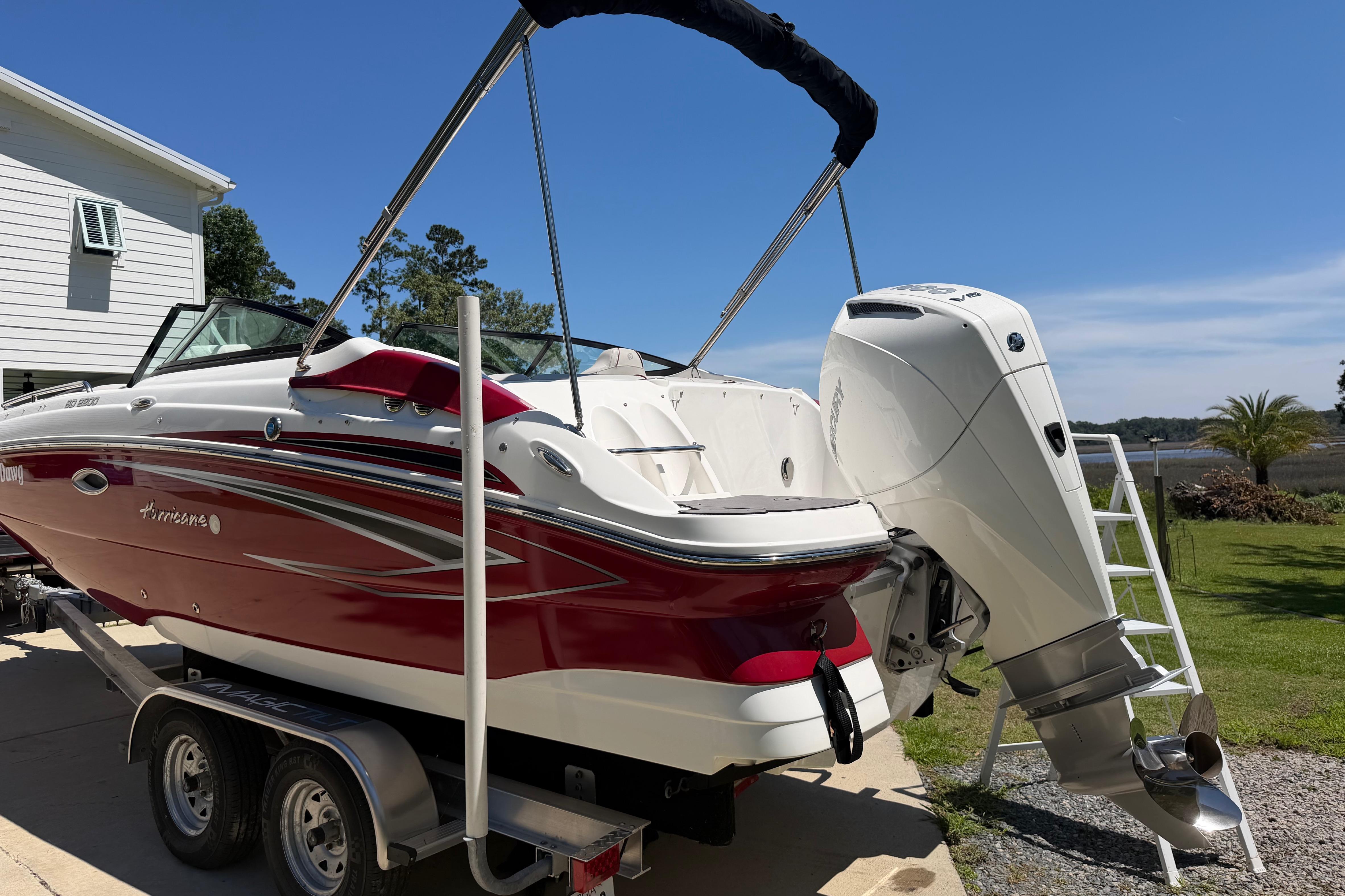 2024 Hurricane Sundeck 2200 Dc Ob Deck Boats