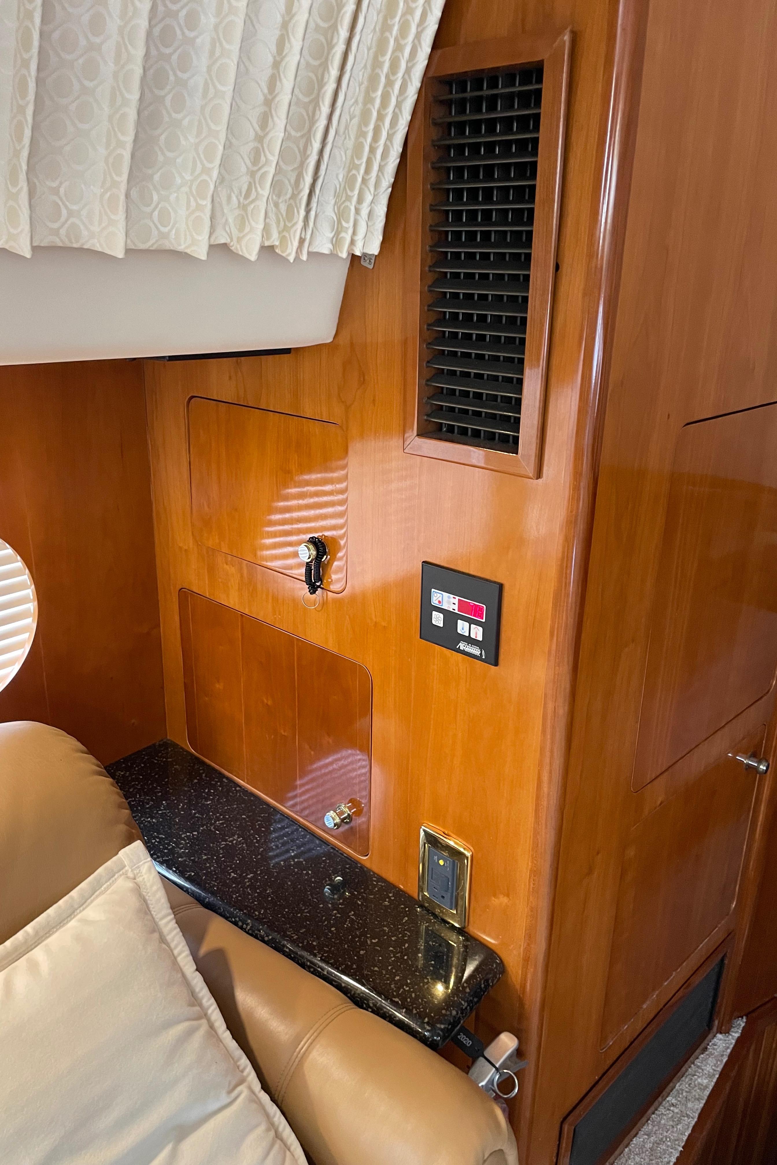 2001 Carver 506 Motor Yacht Motor Yachts