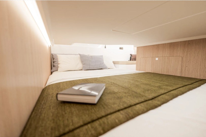 2027 Jeanneau Ex 34 Cabin Cruisers