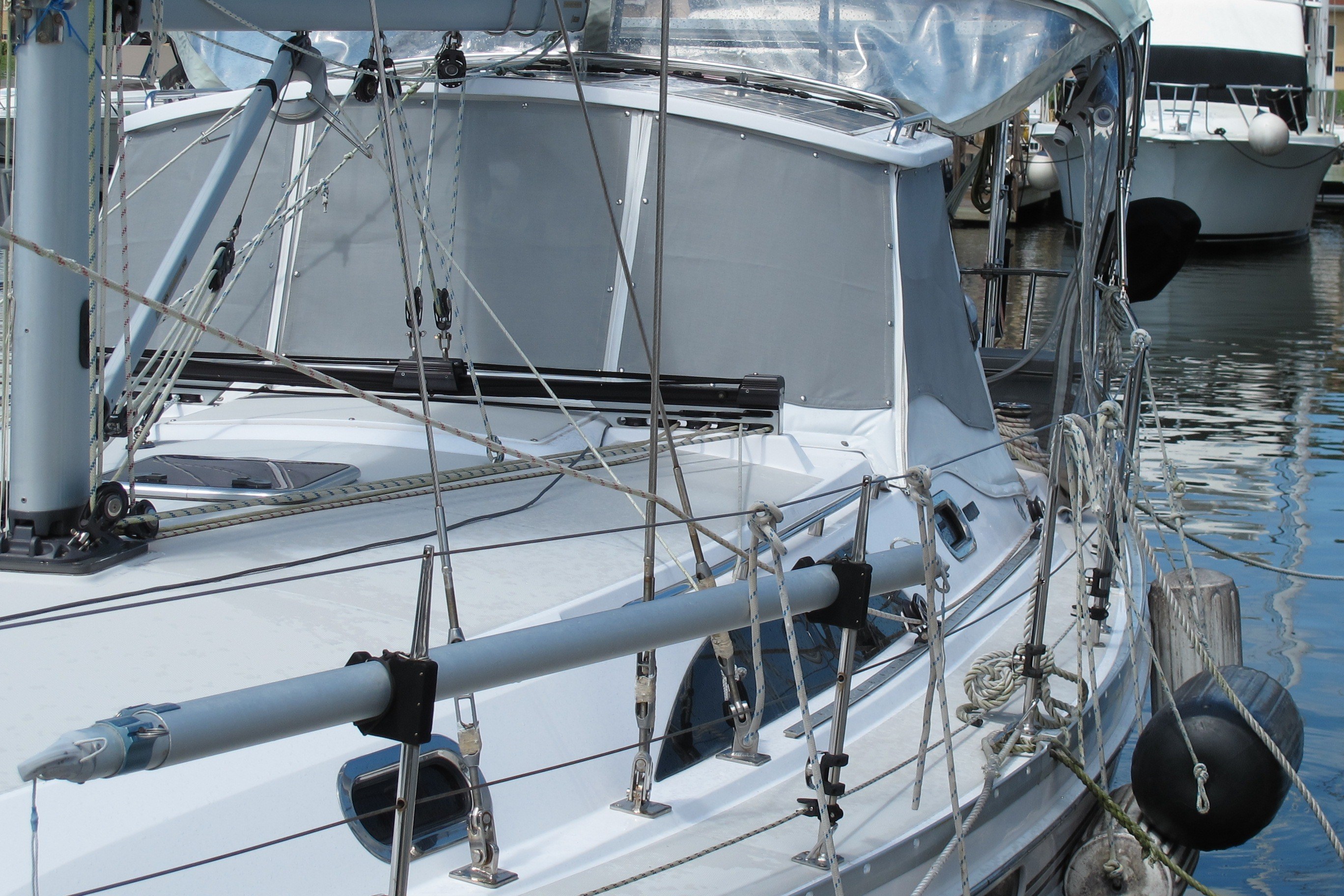 2019 Catalina 355 Cruisers