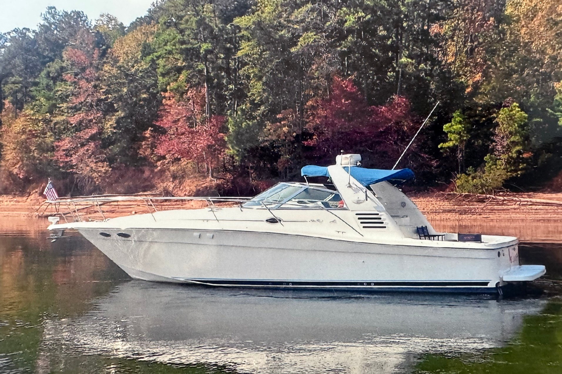 1999 Sea Ray 370 Express Cruiser Cruisers