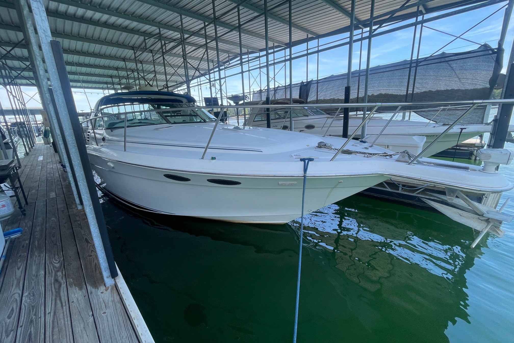1999 Sea Ray 370 Express Cruiser Cruisers