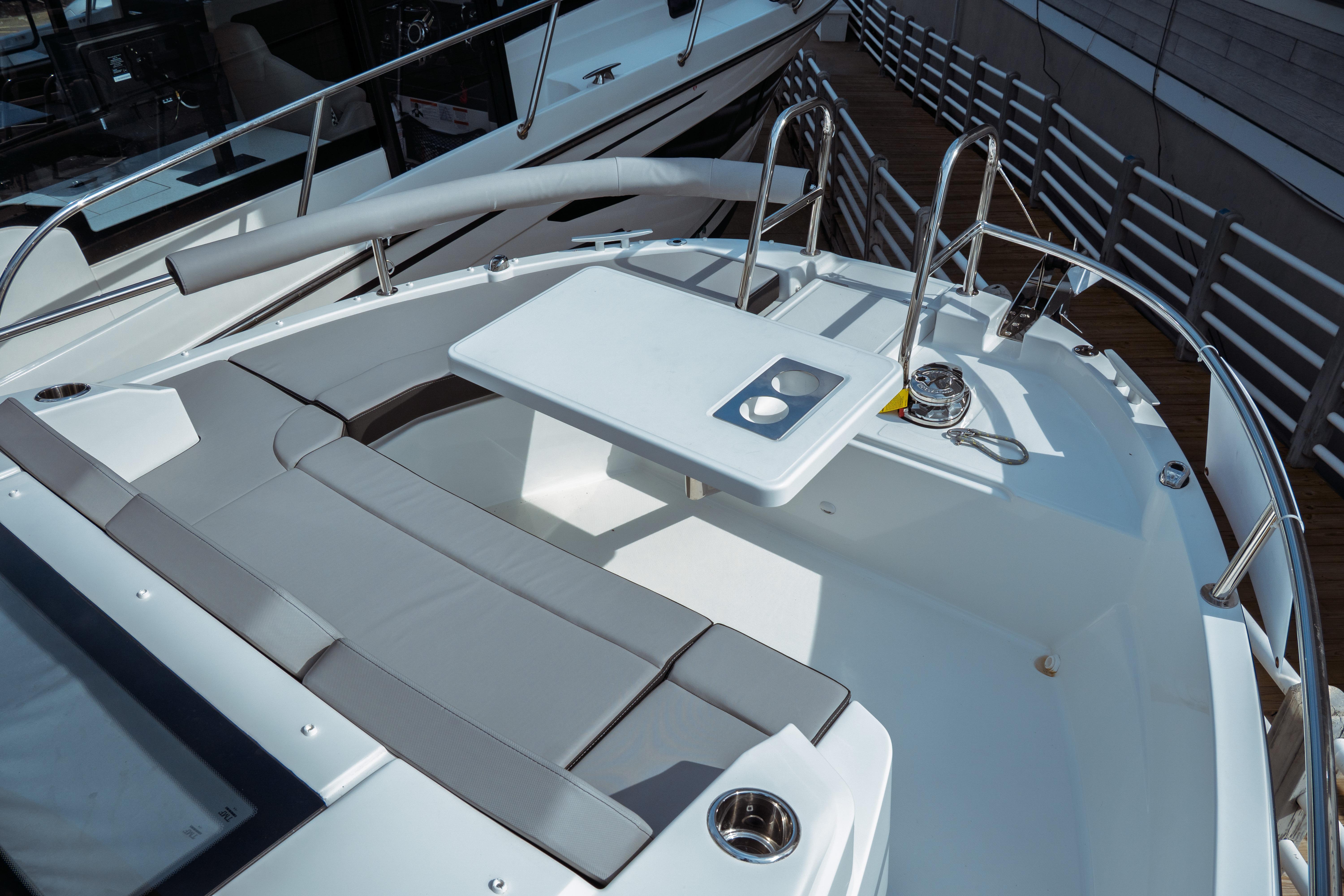 2026 Jeanneau Nc 895 Sport Series 2 Sports Cruiser