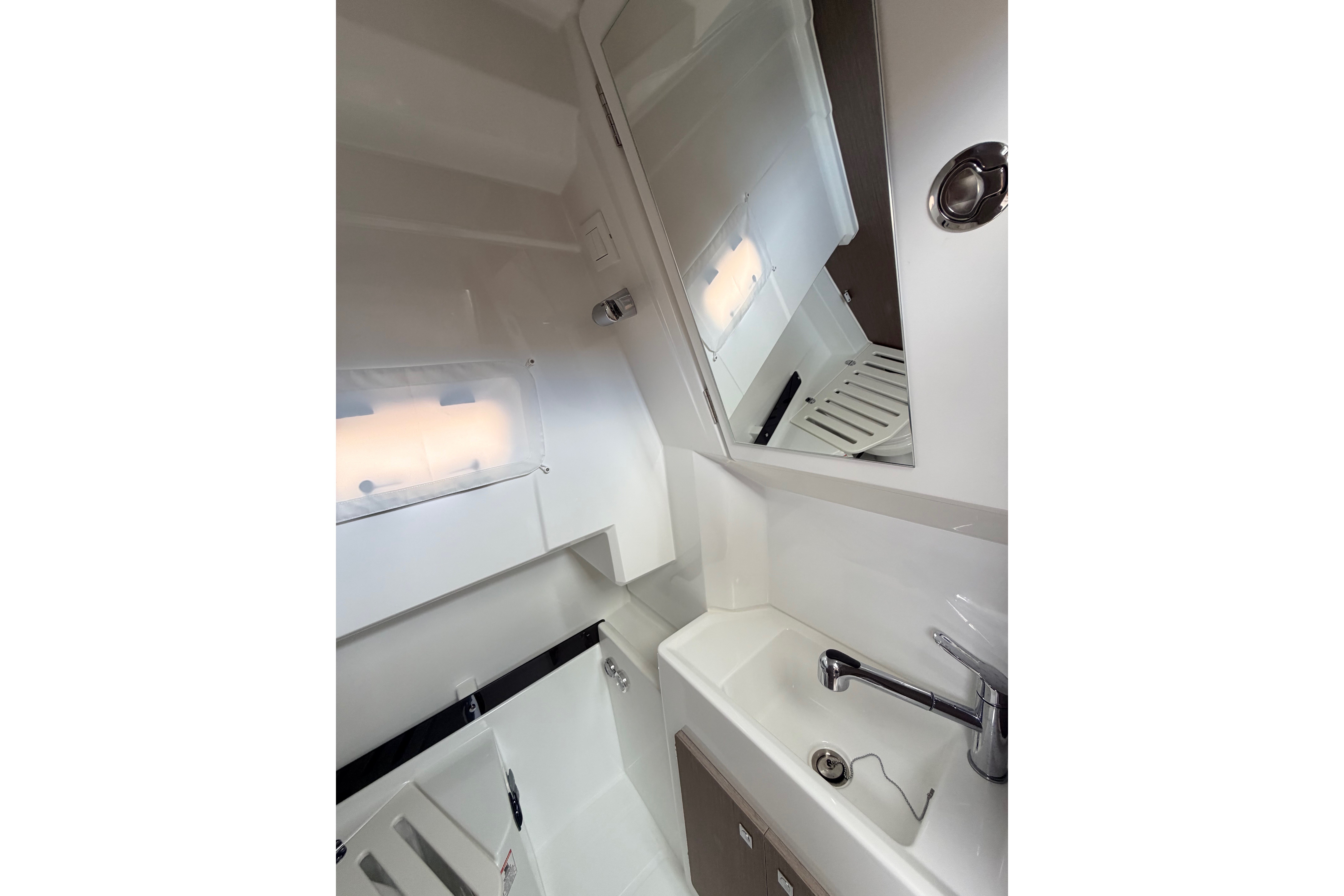 2026 Jeanneau Nc 895 Sport Series 2 Sports Cruiser