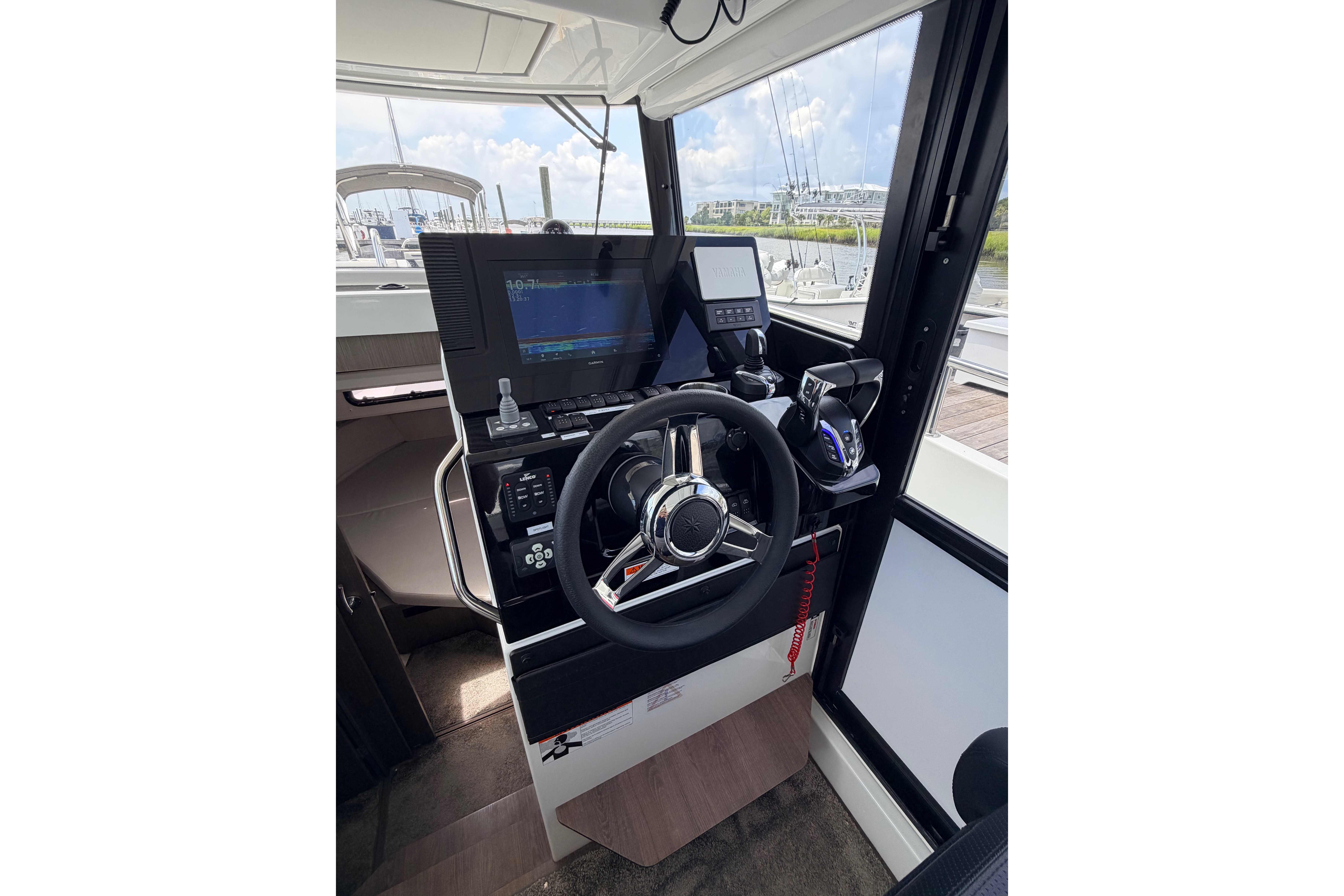 2026 Jeanneau Nc 895 Sport Series 2 Sports Cruiser