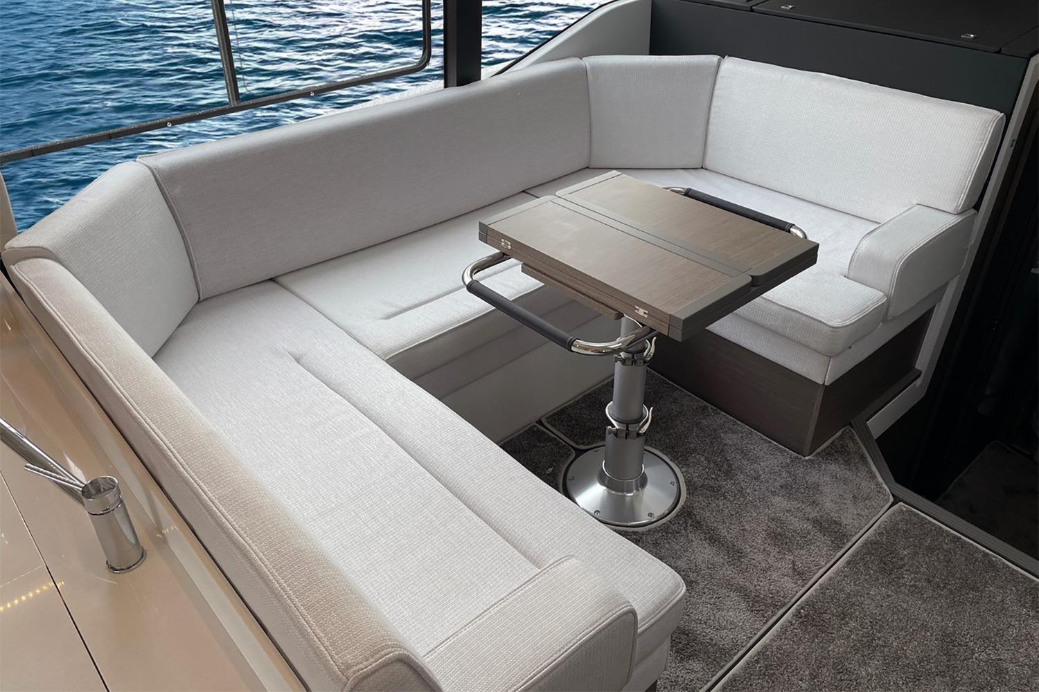 2025 Jeanneau NC 1295 Coupe Boat
