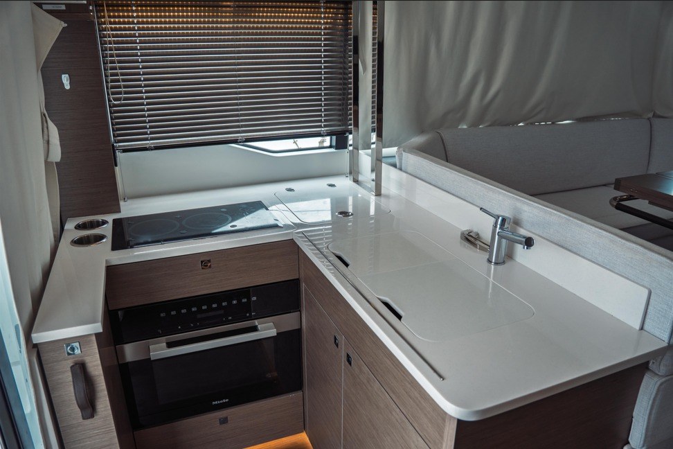 2025 Jeanneau NC 1295 Coupe Boat