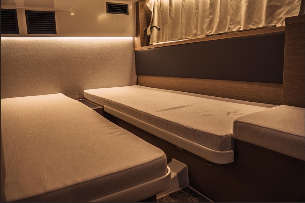 2025 Jeanneau NC 1295 Coupe Boat