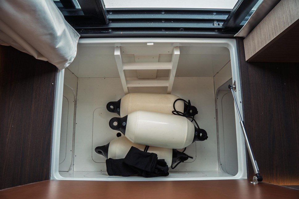 2025 Jeanneau NC 1295 Coupe Boat