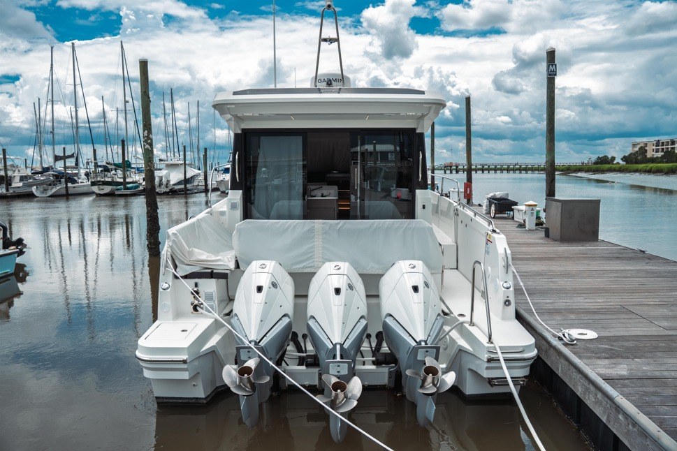 2025 Jeanneau NC 1295 Coupe Boat