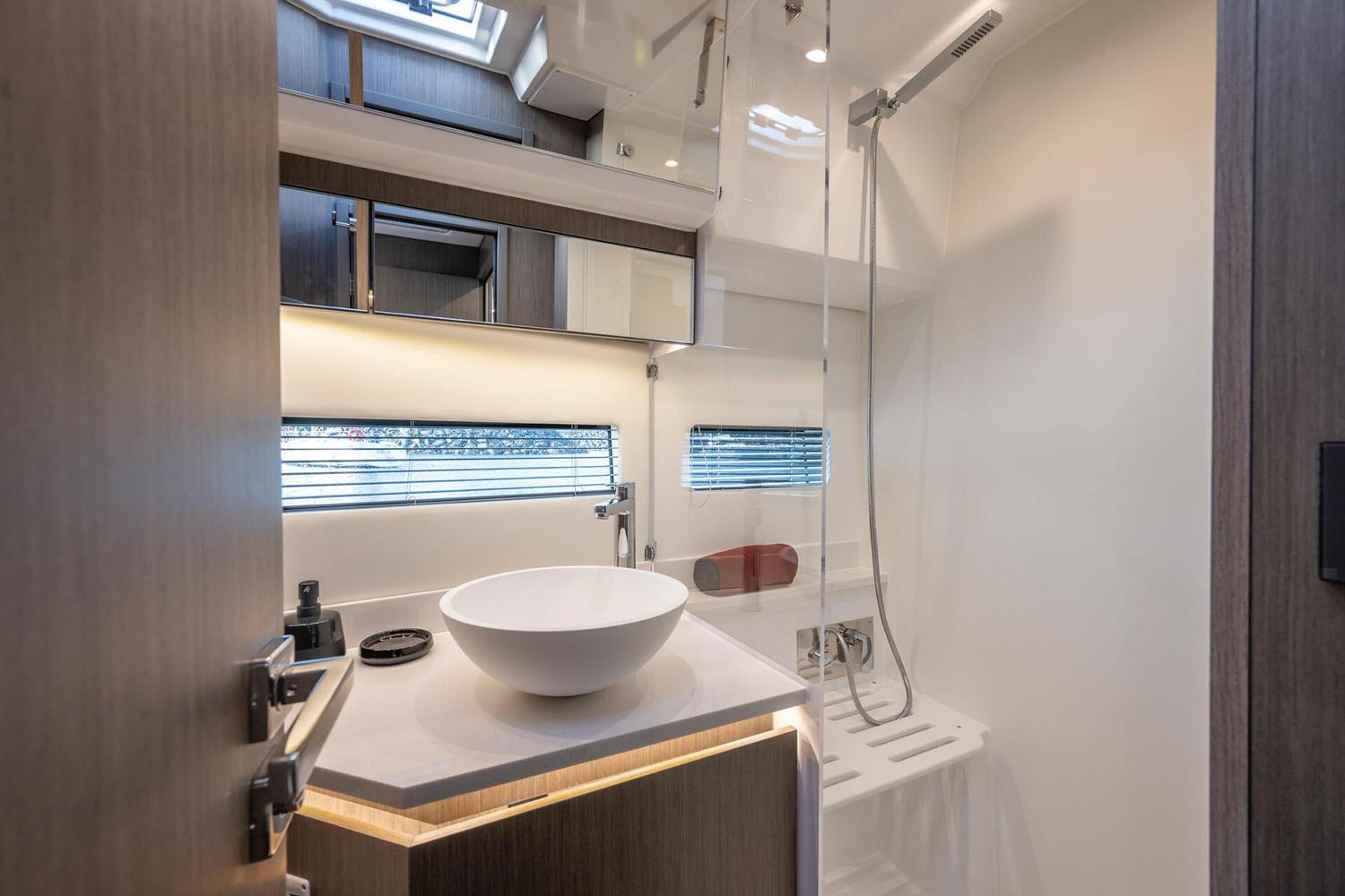 2025 Jeanneau NC 1295 Coupe Boat