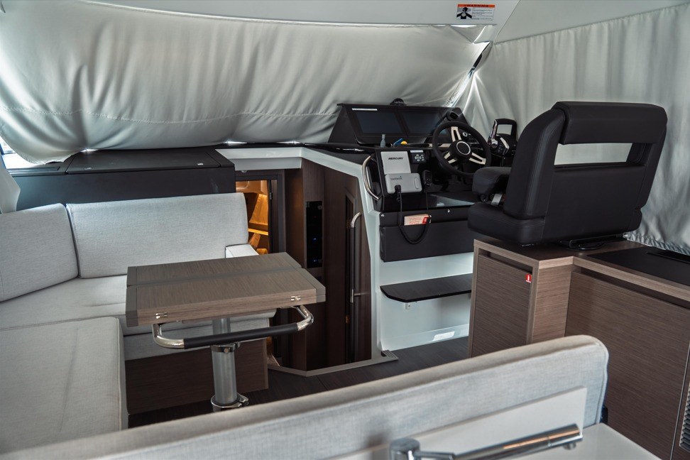 2025 Jeanneau NC 1295 Coupe Boat