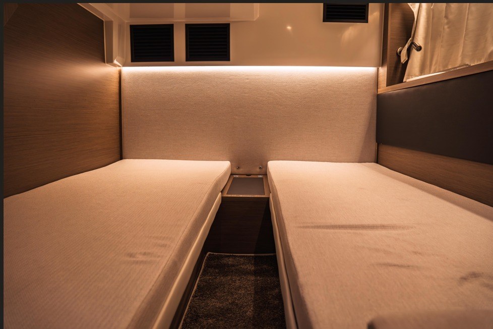 2025 Jeanneau NC 1295 Coupe Boat
